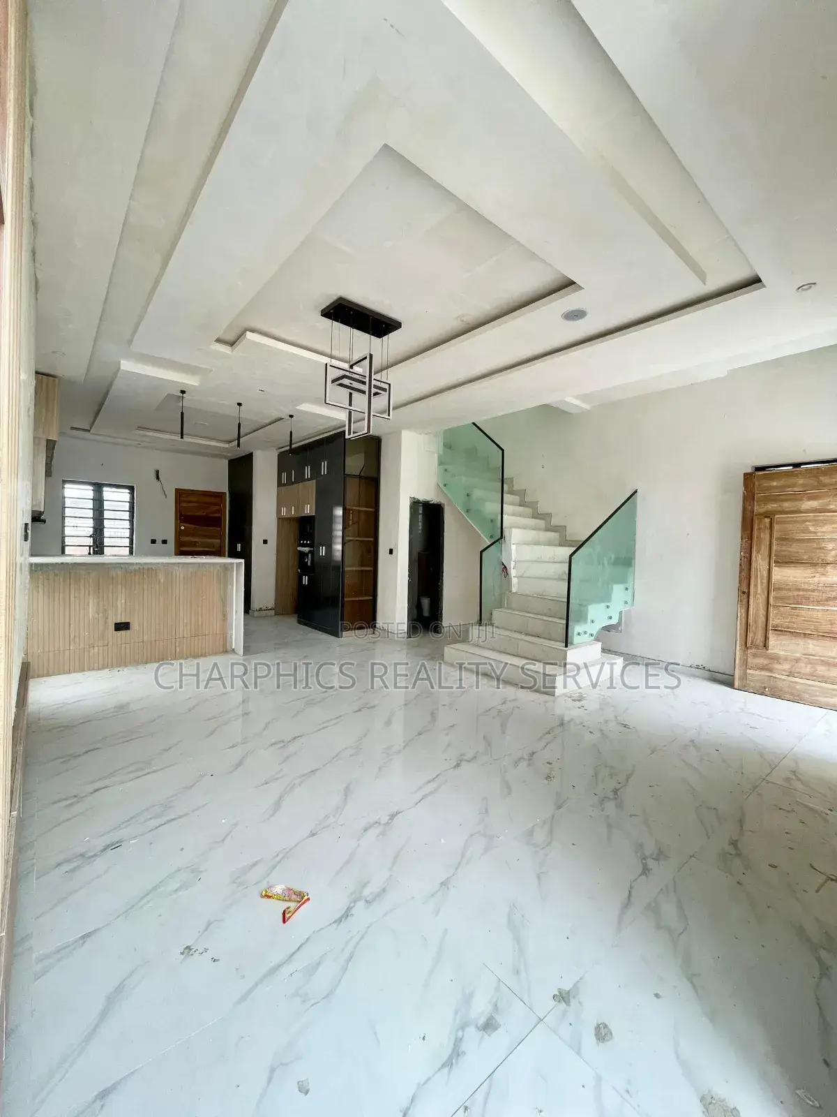 4bdrm Duplex in Ikota for sale in Ikota