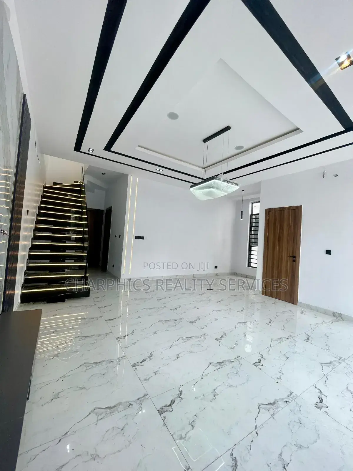 4bdrm Duplex in Ikota for sale in Ikota