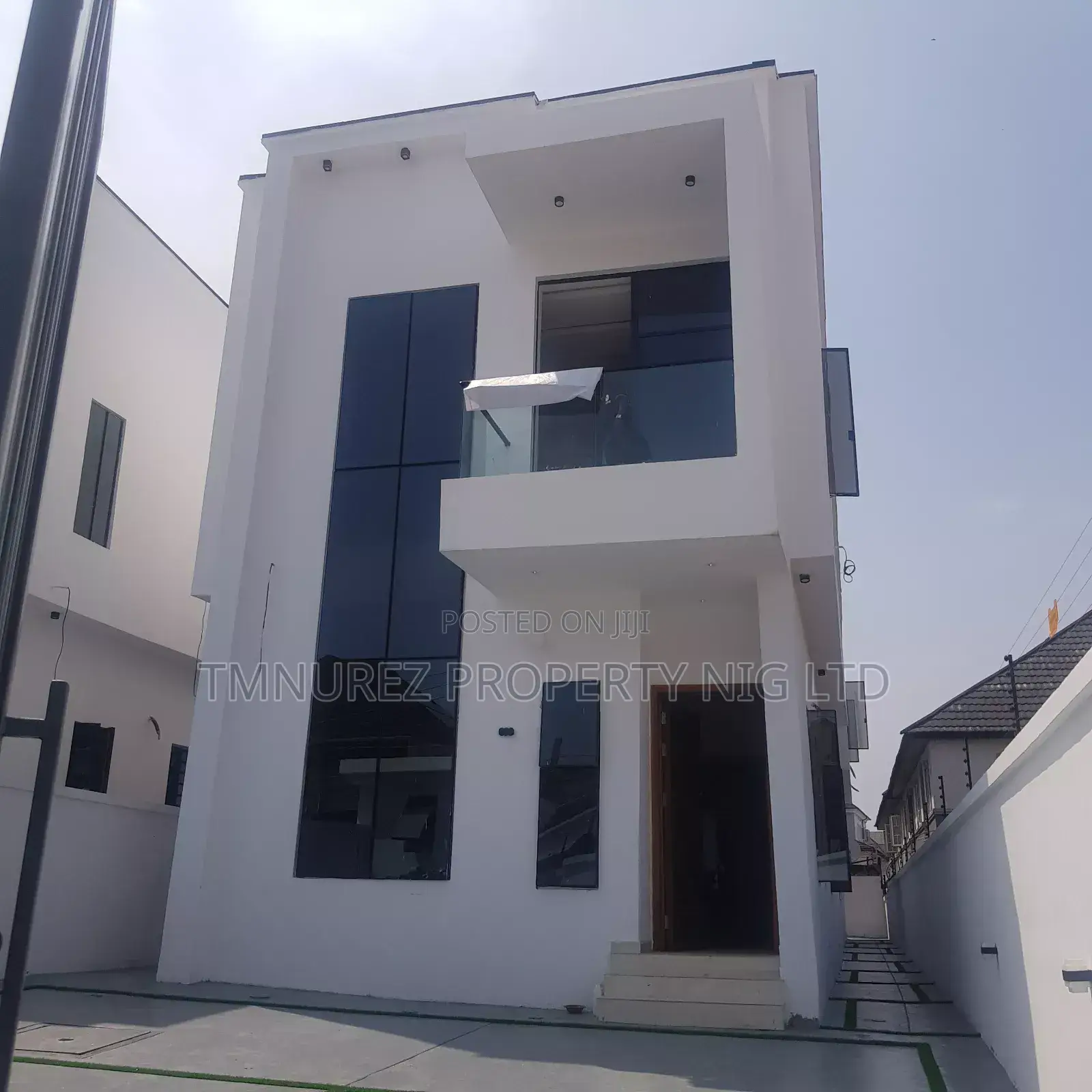 5bdrm Duplex in Osapa London, Lekki for sale in Lekki