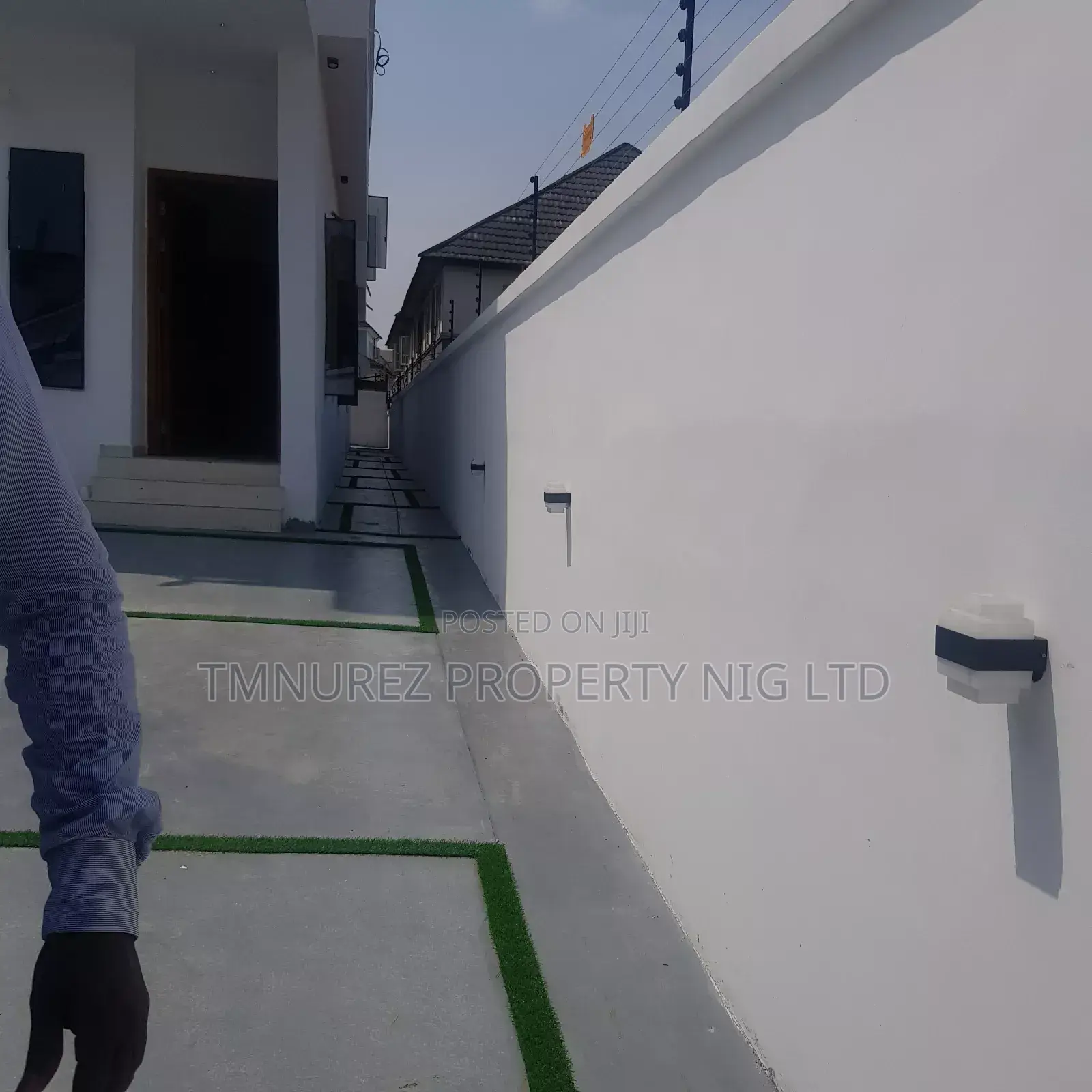 5bdrm Duplex in Osapa London, Lekki for sale in Lekki
