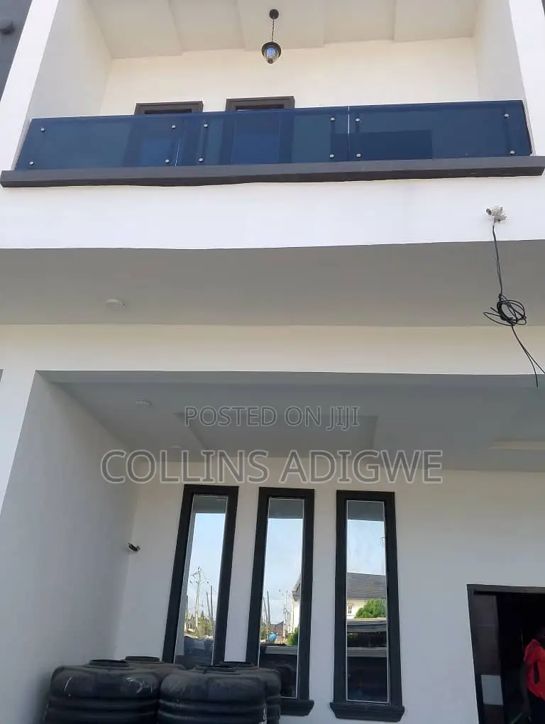 4bdrm Duplex in Call To Enter Estate, Chevron for sale in Chevron