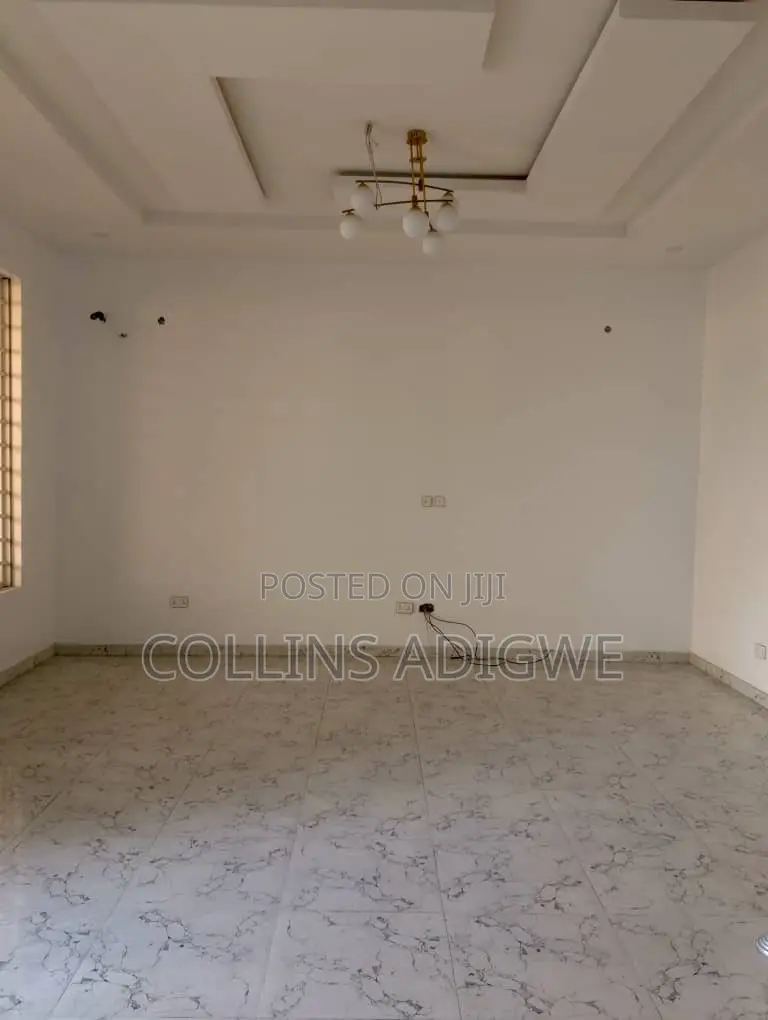 4bdrm Duplex in Call To Enter Estate, Chevron for sale in Chevron