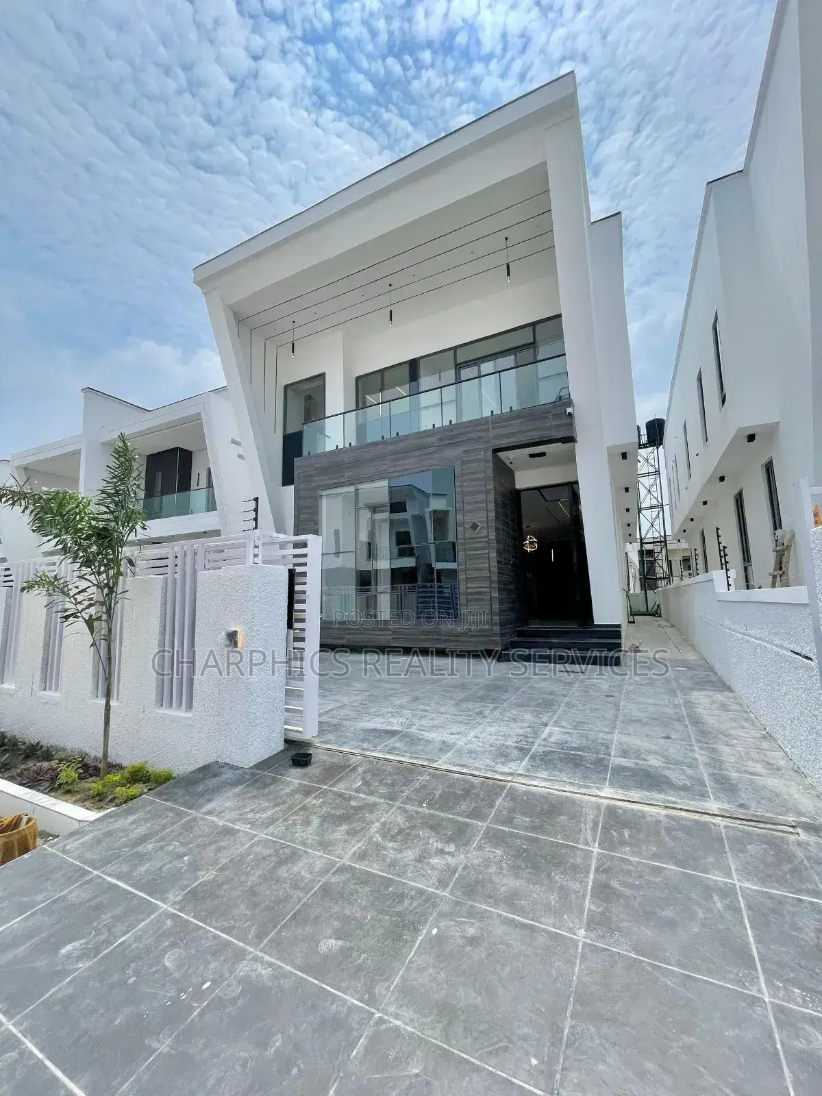 5bdrm Duplex in Ajah for sale in Ajah