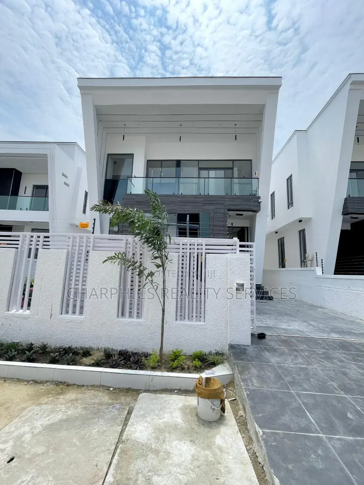 5bdrm Duplex in Ajah for sale in Ajah