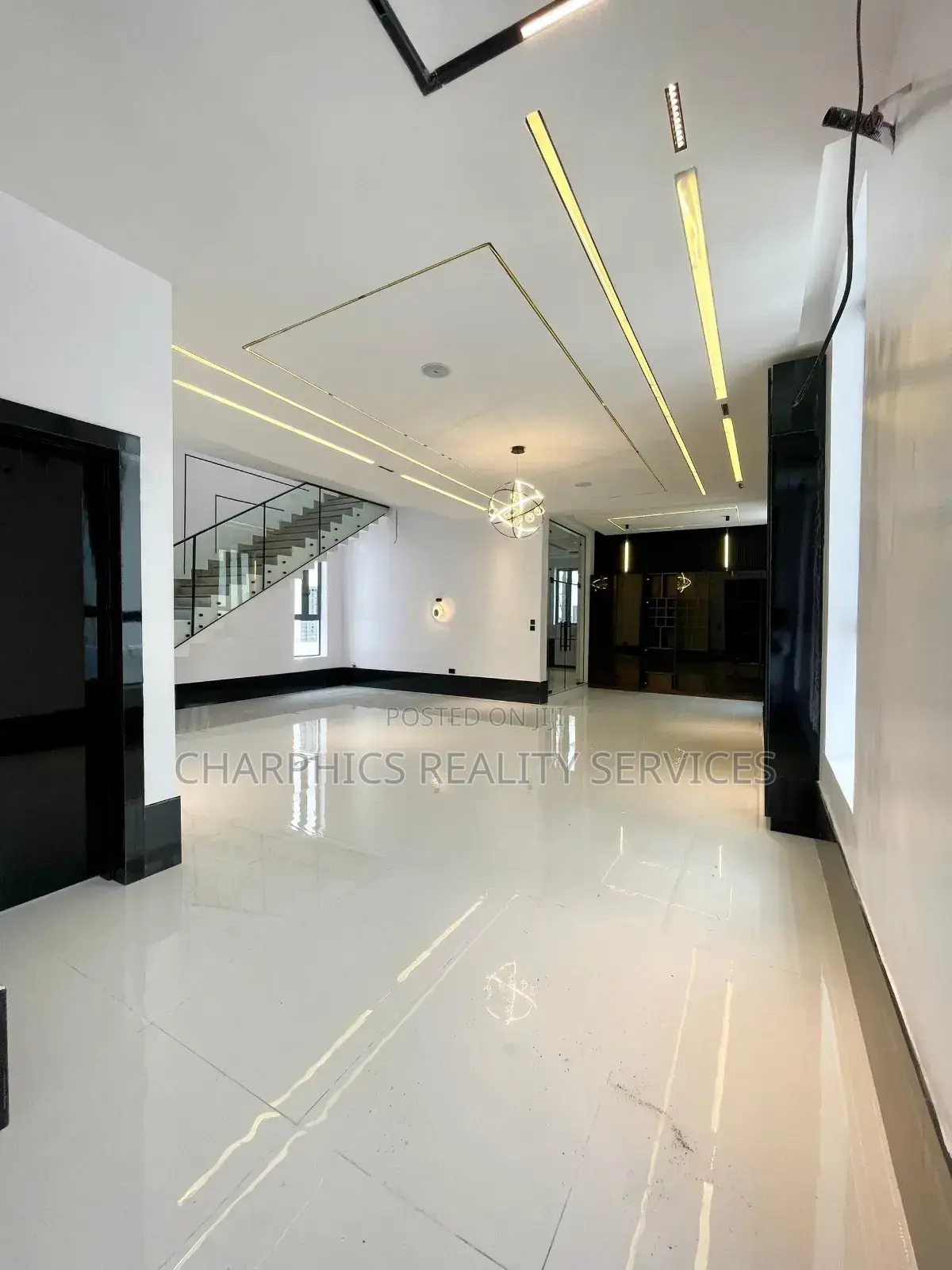 5bdrm Duplex in Ajah for sale in Ajah