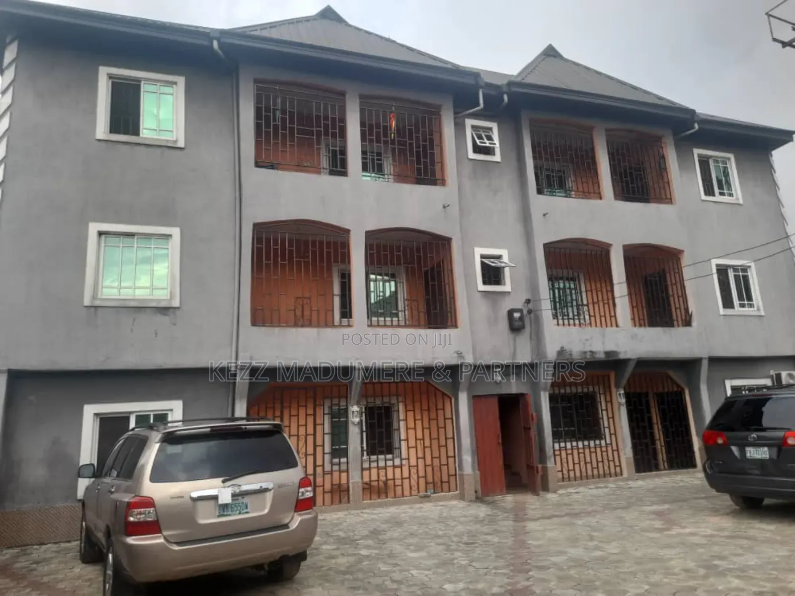 6bdrm Block of Flats in Inside An Estate,, Port-Harcourt for sale in Port-Harcourt