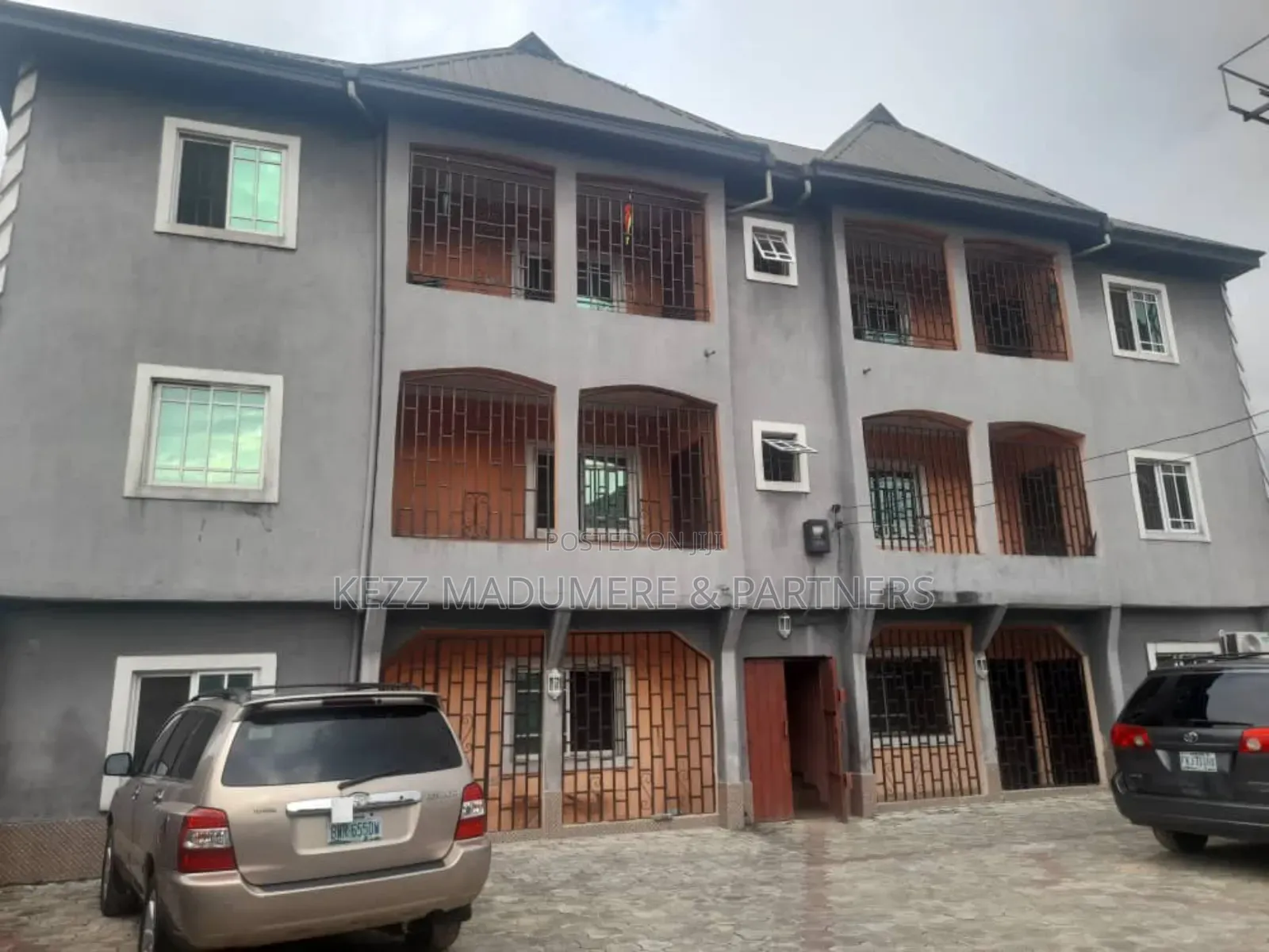 6bdrm Block of Flats in Inside An Estate,, Port-Harcourt for sale in Port-Harcourt
