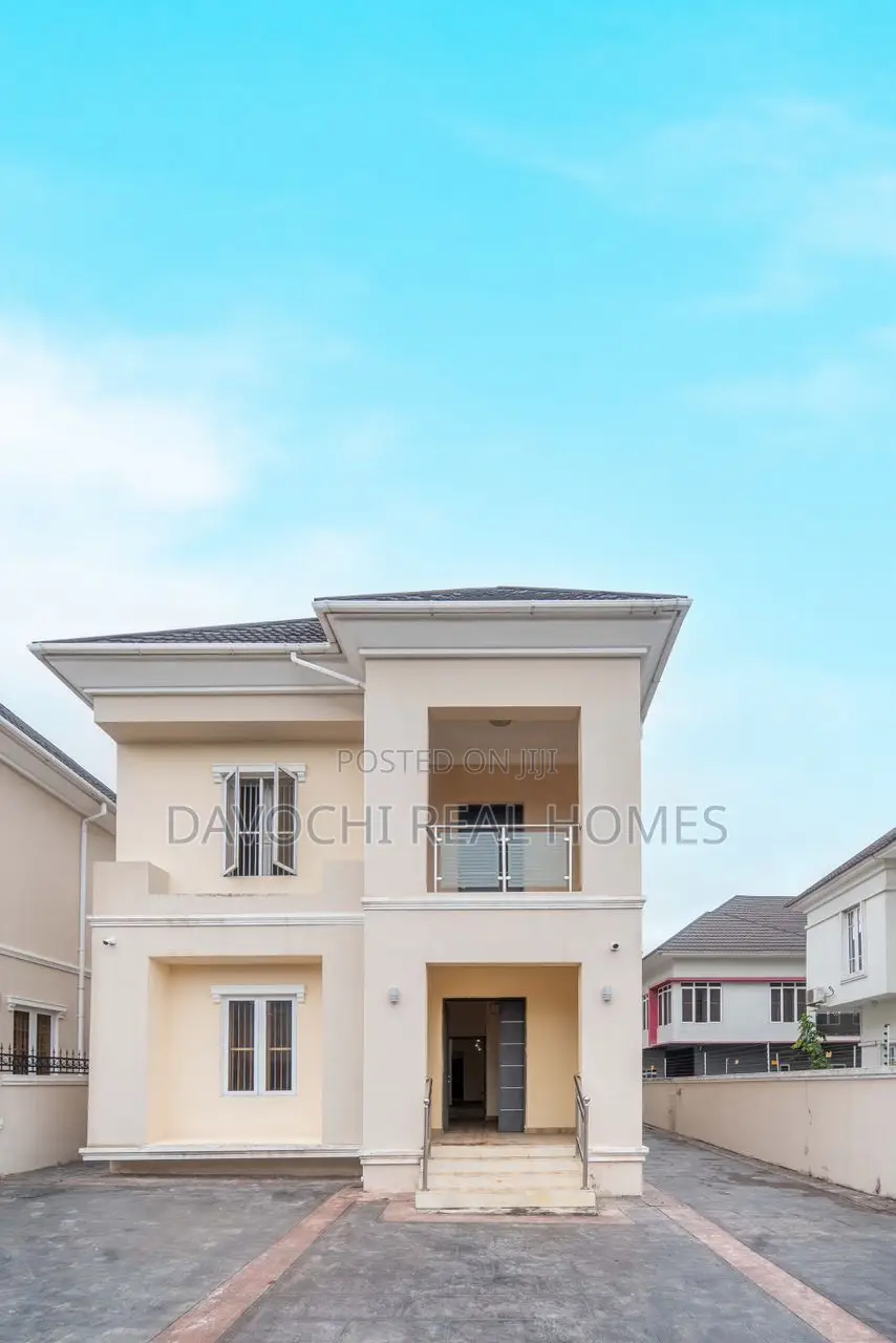Furnished 5bdrm Duplex in Ikate for sale in Ikate