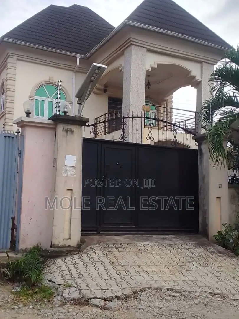 2bdrm Block of Flats in Achara Lay-Out Enugu for sale in Enugu