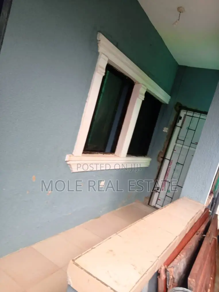 3bdrm Apartment in New London Estate for sale in Baruwa