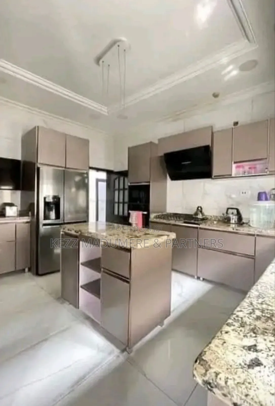 5bdrm Duplex in Off Nta Road , Port for sale in Port-Harcourt
