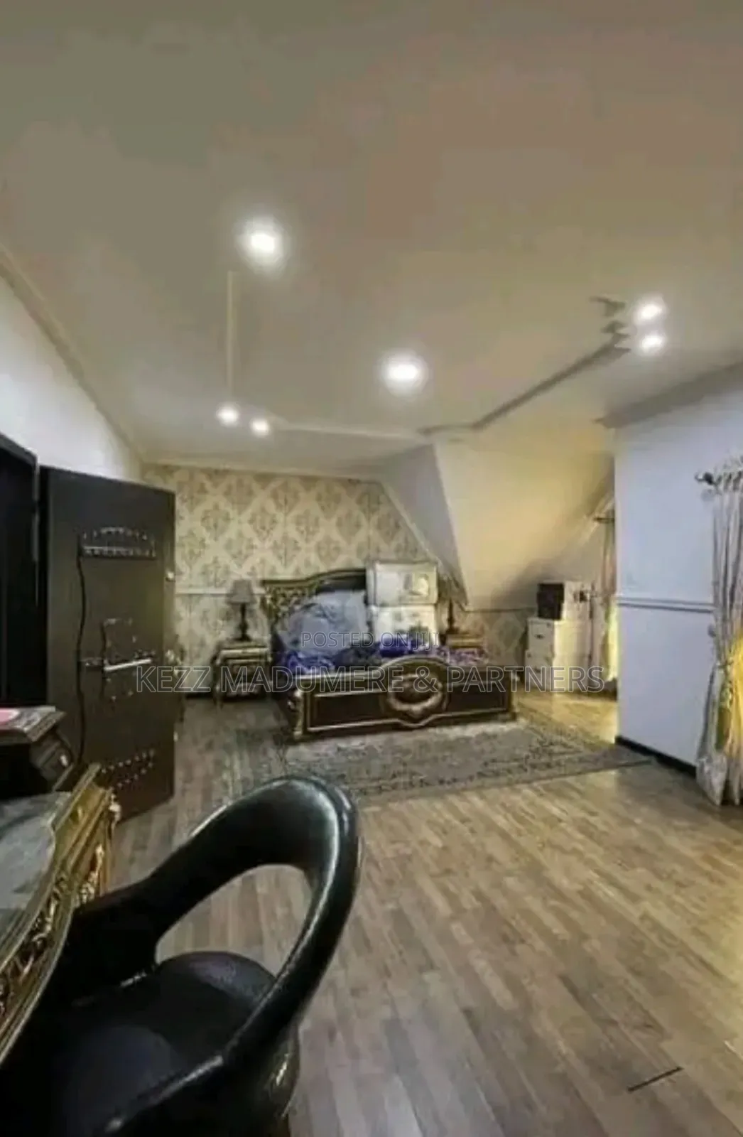 5bdrm Duplex in Off Nta Road , Port for sale in Port-Harcourt