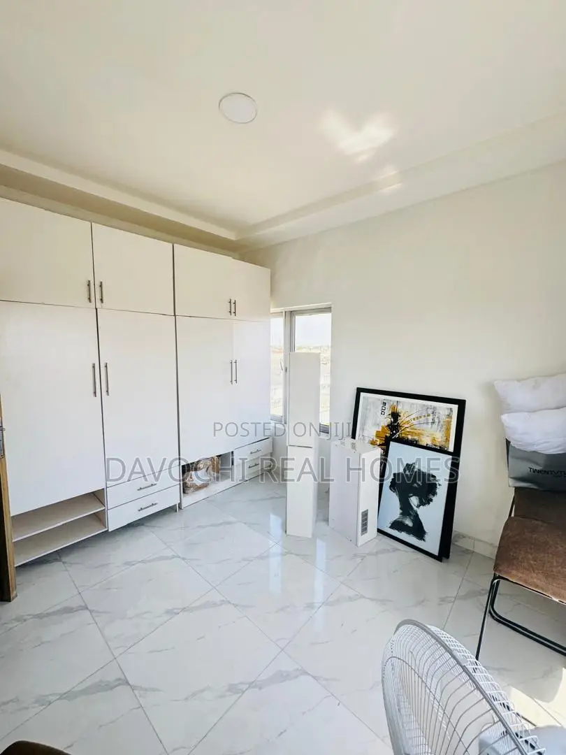 Furnished 3bdrm Apartment in Osapa london for rent in Osapa london