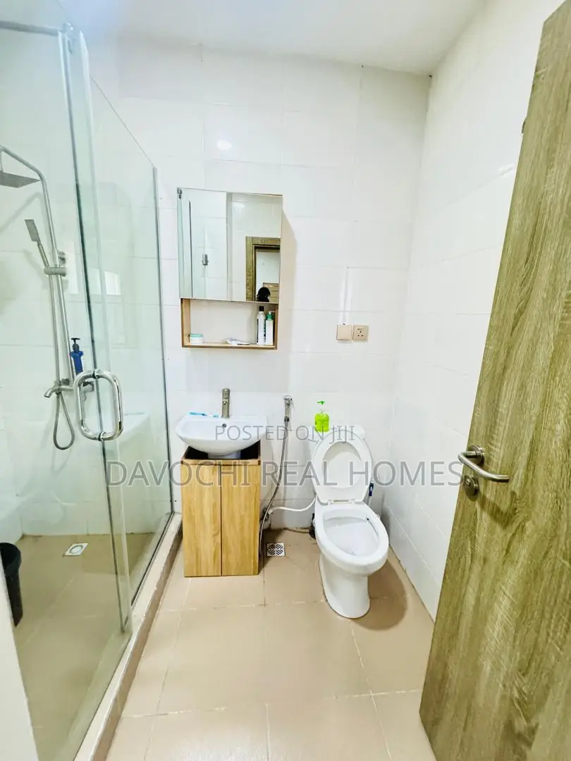 Furnished 3bdrm Apartment in Osapa london for rent in Osapa london