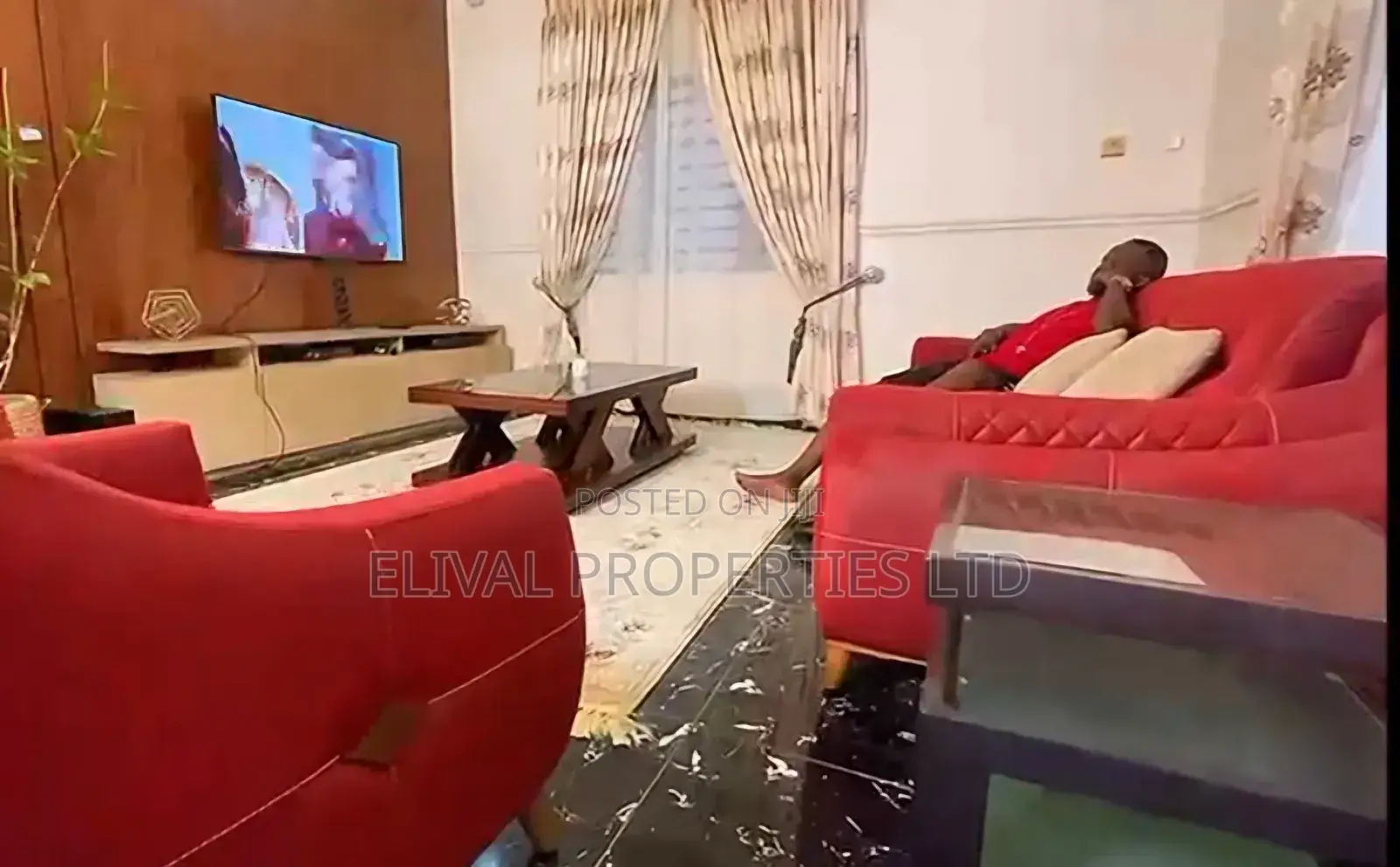 3 Bedroom Tastefull Furnished Apartment in Gwarinpa
