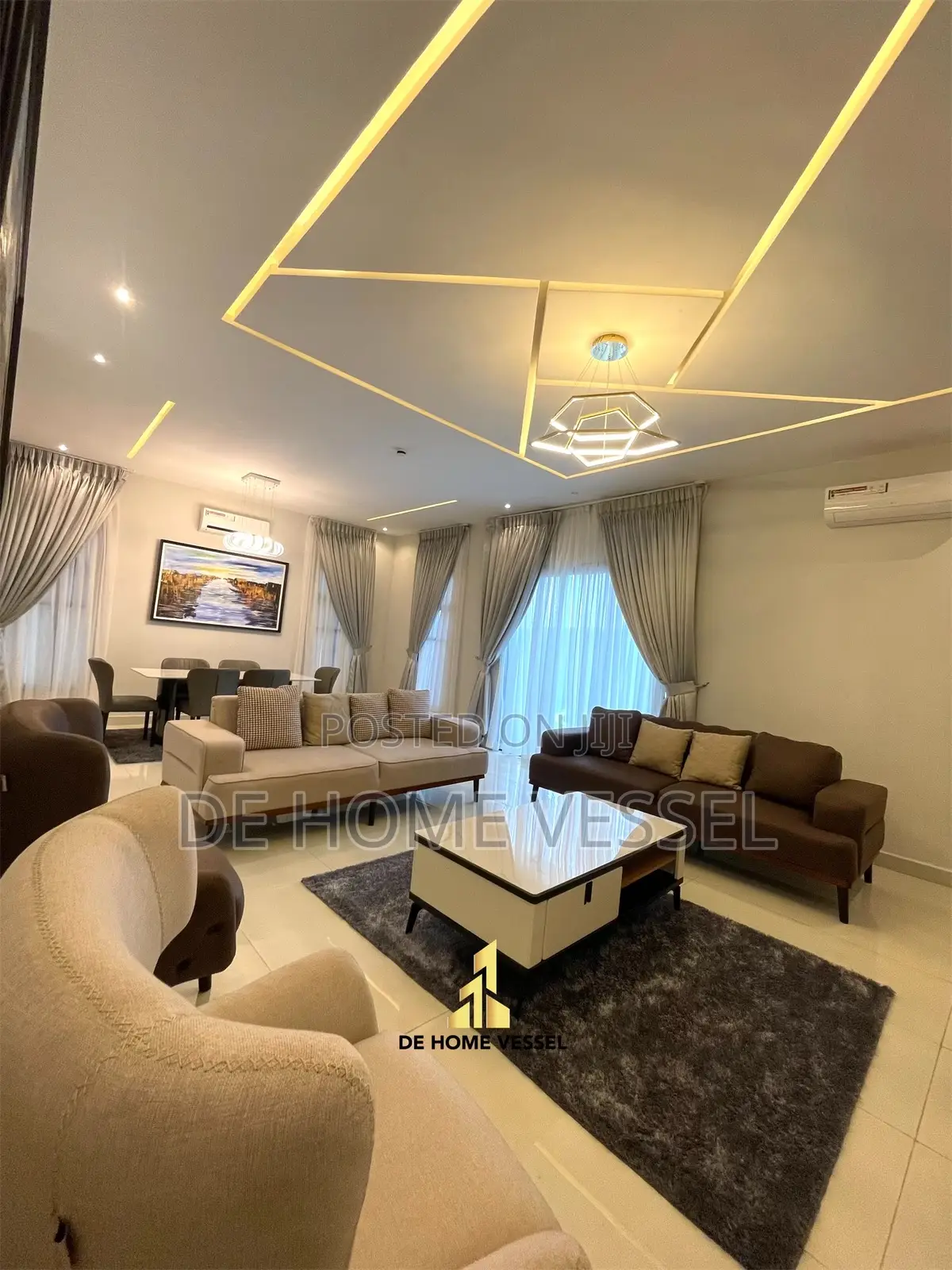 5bdrm Duplex in Lekki Phase 1 for sale in Lekki Phase 1