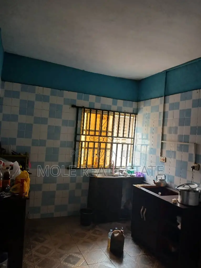 Furnished 3bdrm Apartment in By Kingstonjoe, Ejigbo / Ejigbo for sale in Ejigbo / Ejigbo