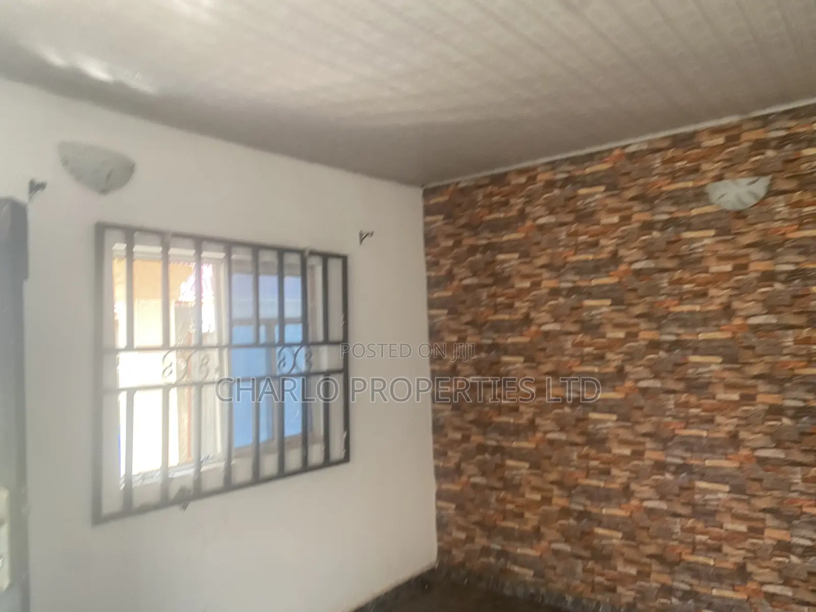 6bdrm Block of Flats in Benin City for sale in Benin City