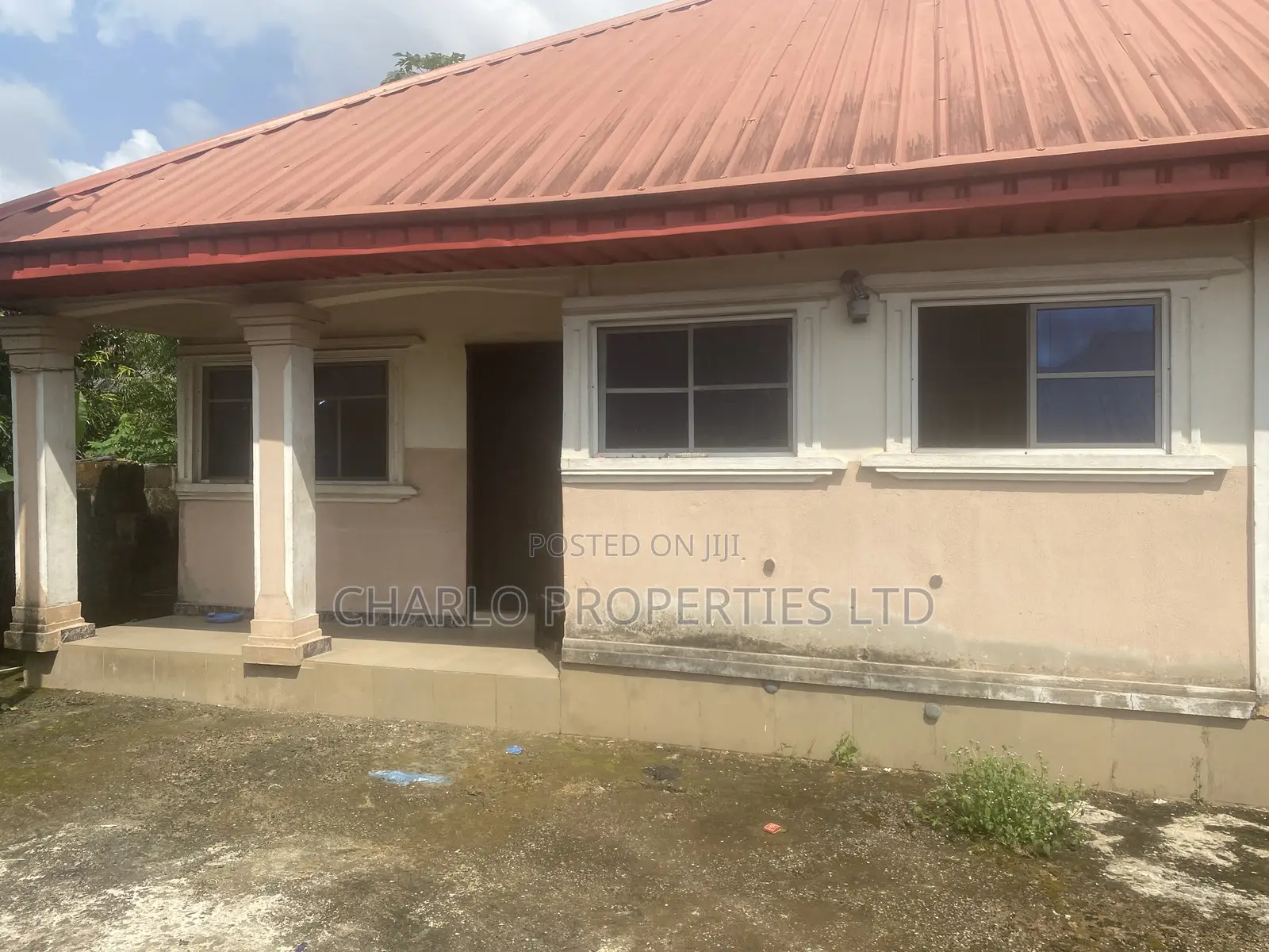 6bdrm Block of Flats in Benin City for sale in Benin City