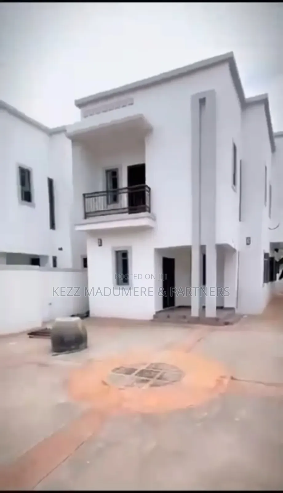 4bdrm Duplex in Wtc , Enugu , Enugu for sale in Enugu