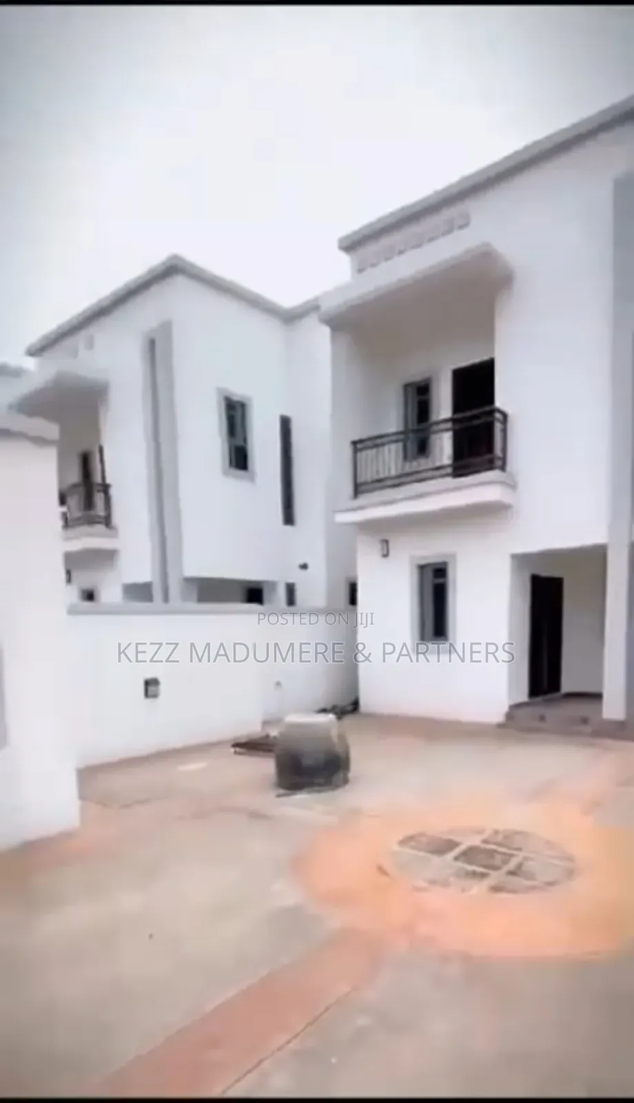 4bdrm Duplex in Wtc , Enugu , Enugu for sale in Enugu