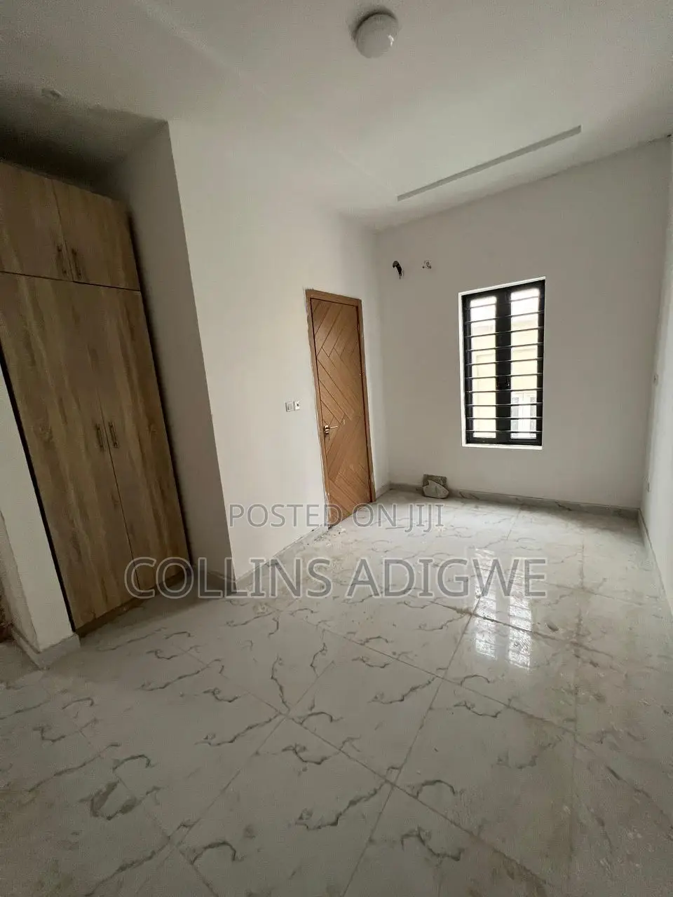 4bdrm Duplex in Orchid Road, Chevron for rent in Chevron