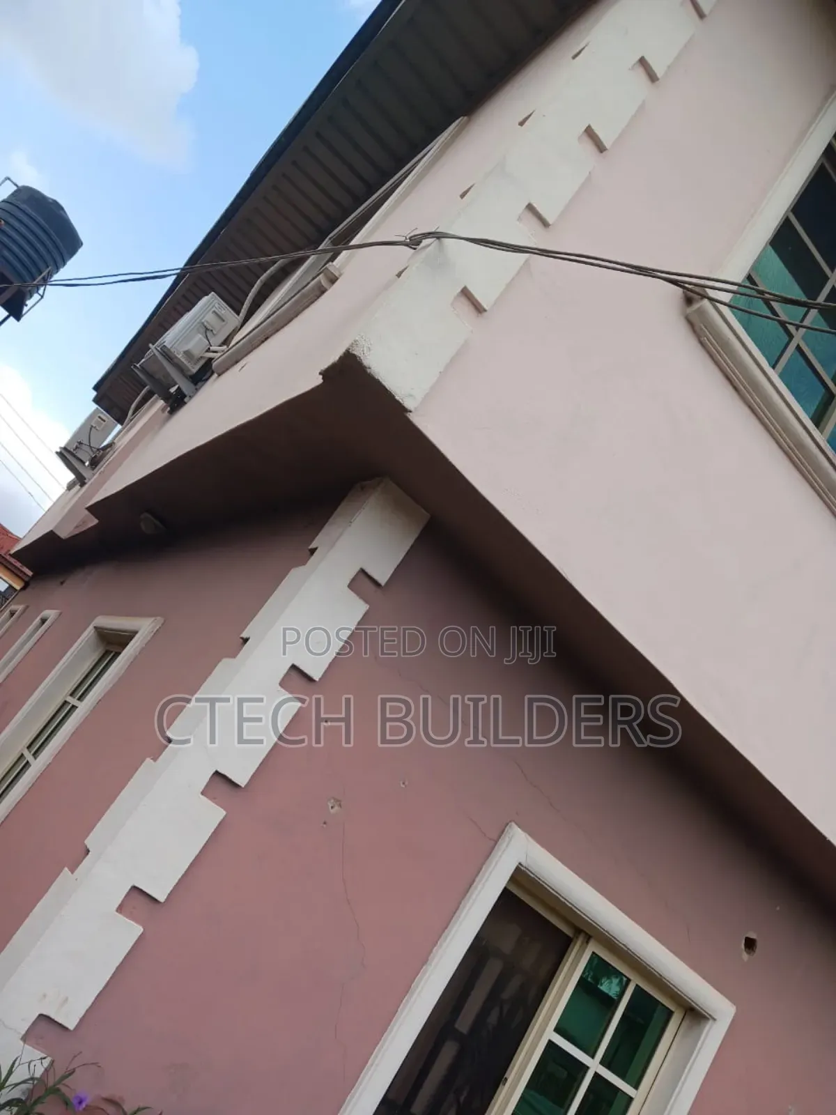 9bdrm Block of Flats in Benin City for sale in Benin City