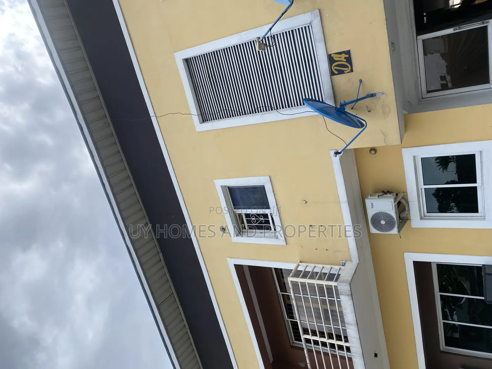 2bdrm Block of Flats in Garden Heights, Port-Harcourt for sale in Port-Harcourt