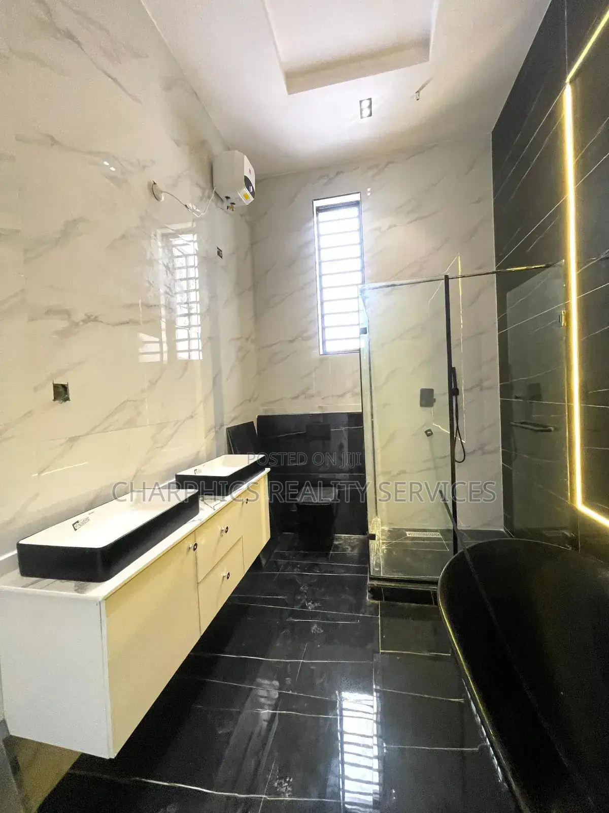 5bdrm Duplex in Lekki for sale in Lekki