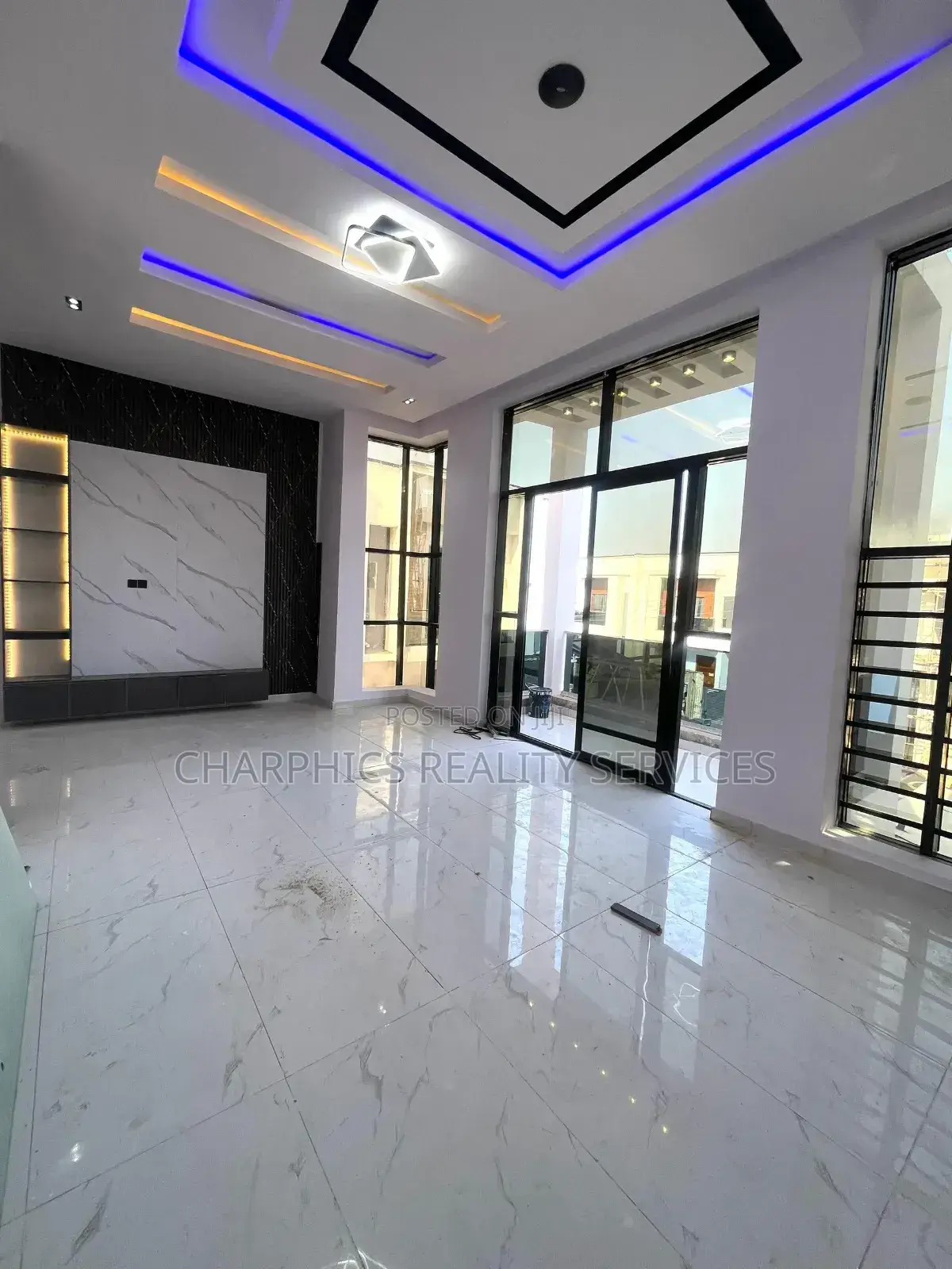 5bdrm Duplex in Lekki for sale in Lekki