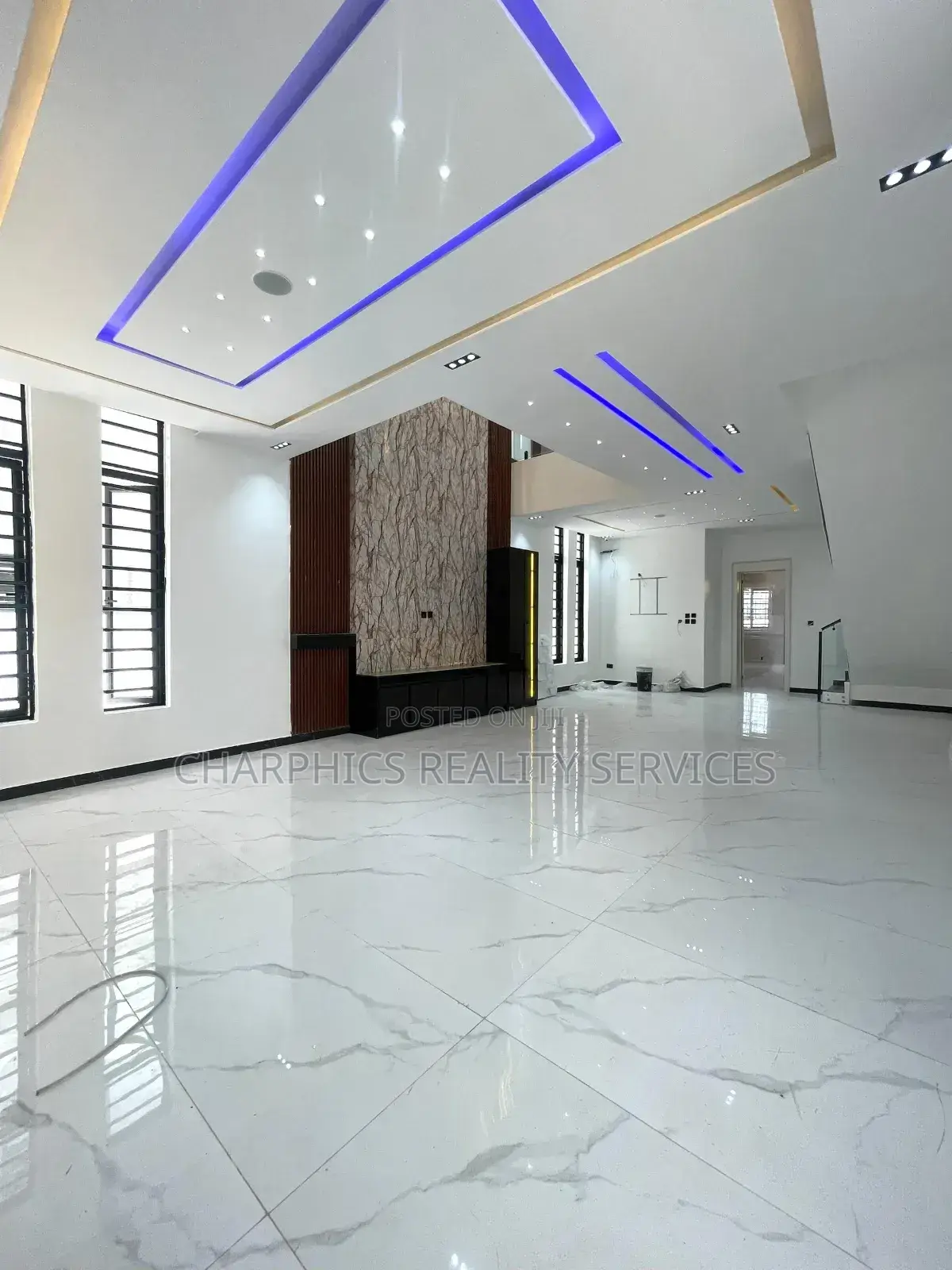 5bdrm Duplex in Lekki for sale in Lekki