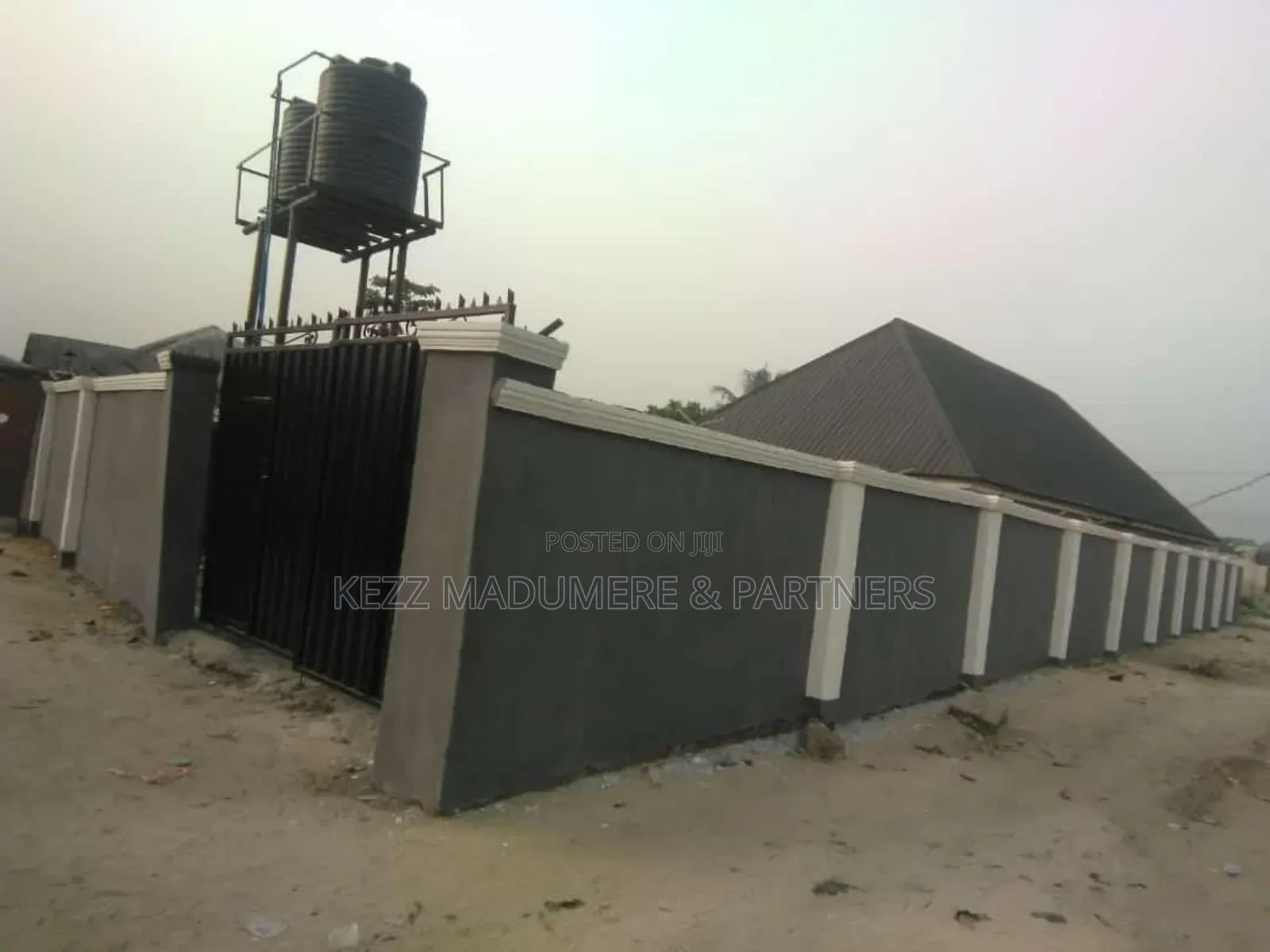 6bdrm Bungalow in Eneka , Port for sale in Port-Harcourt