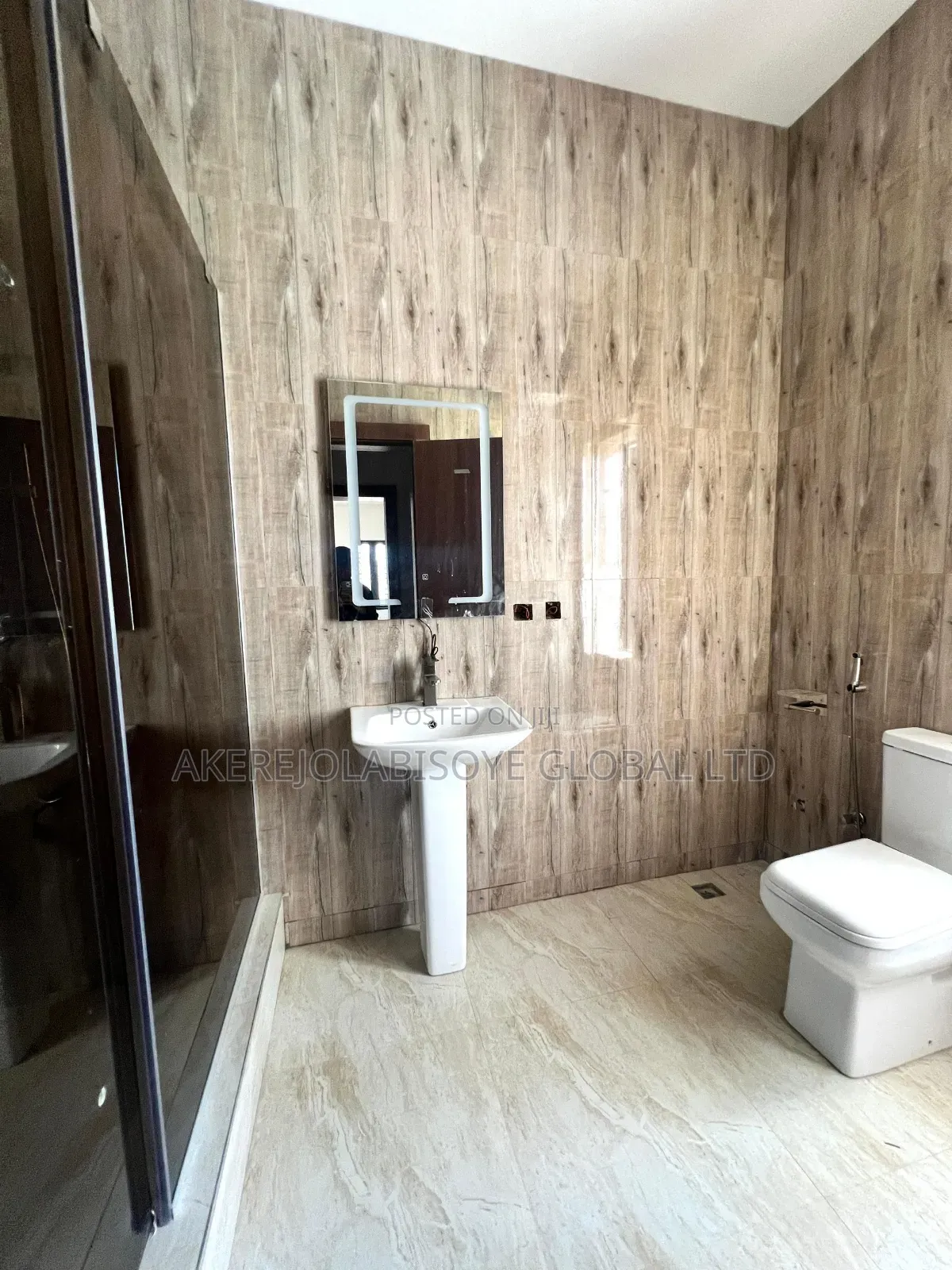 4bdrm Townhouse / Terrace in Gwarinpa Main for rent in Gwarinpa