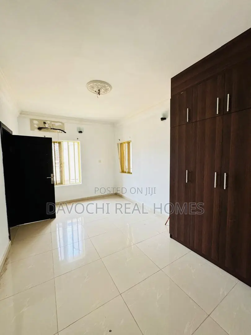 Furnished 3bdrm Apartment in Lekki Phase 1 for rent in Lekki Phase 1