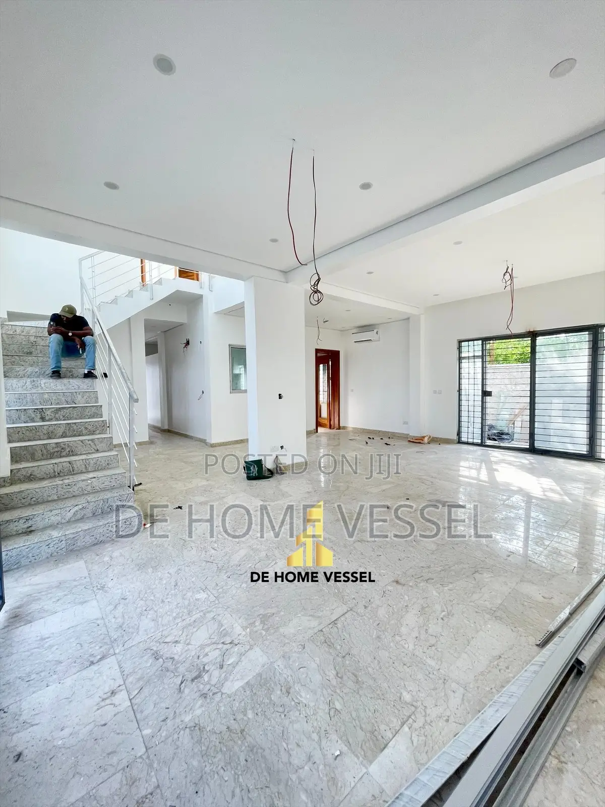 5bdrm Duplex in Lekki Phase 1 for sale in Lekki Phase 1