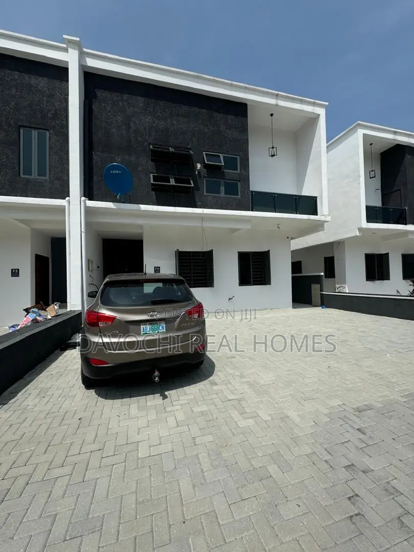 Furnished 4bdrm House in Ogombo for rent in Ogombo