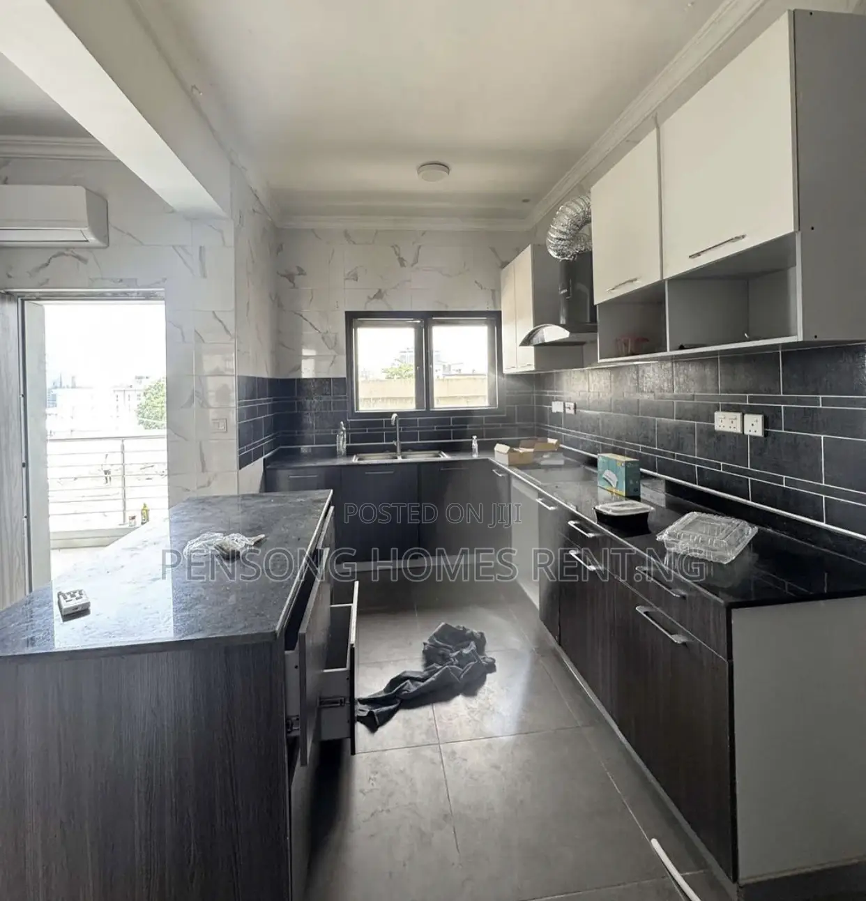 3bdrm Apartment in Vi, Victoria Island for rent in Victoria Island