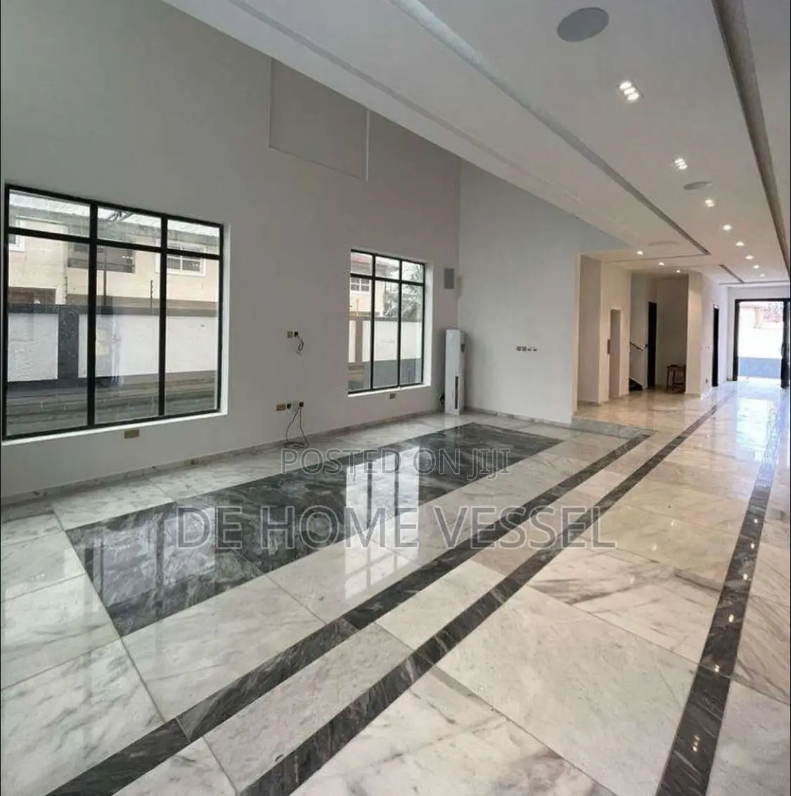 5bdrm Mansion in Lekki Phase 1 for sale in Lekki Phase 1