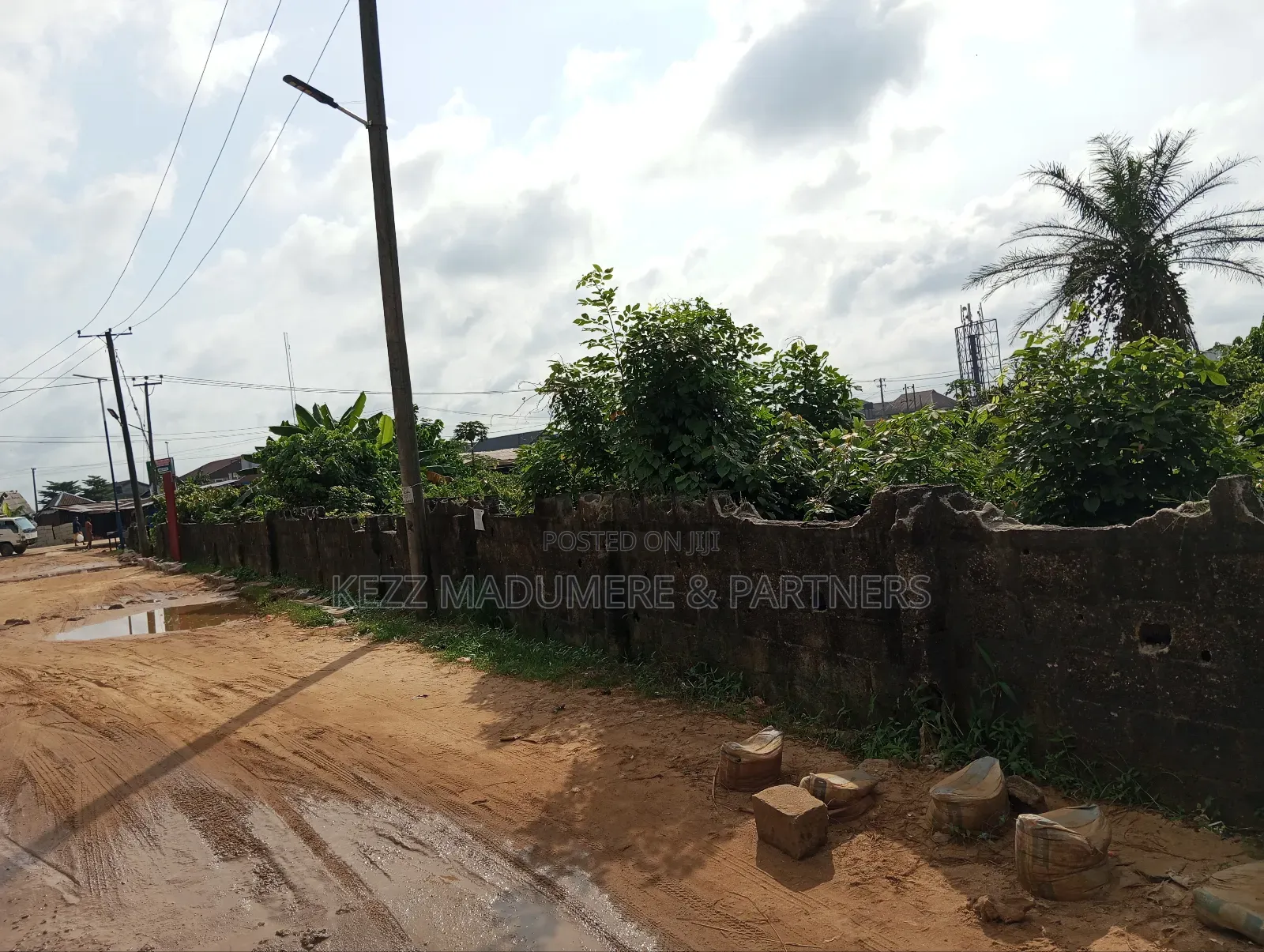 For Sale: 151⁄2 Plots at C4I Junction, Off Int'l Airport Rd in Port-Harcourt