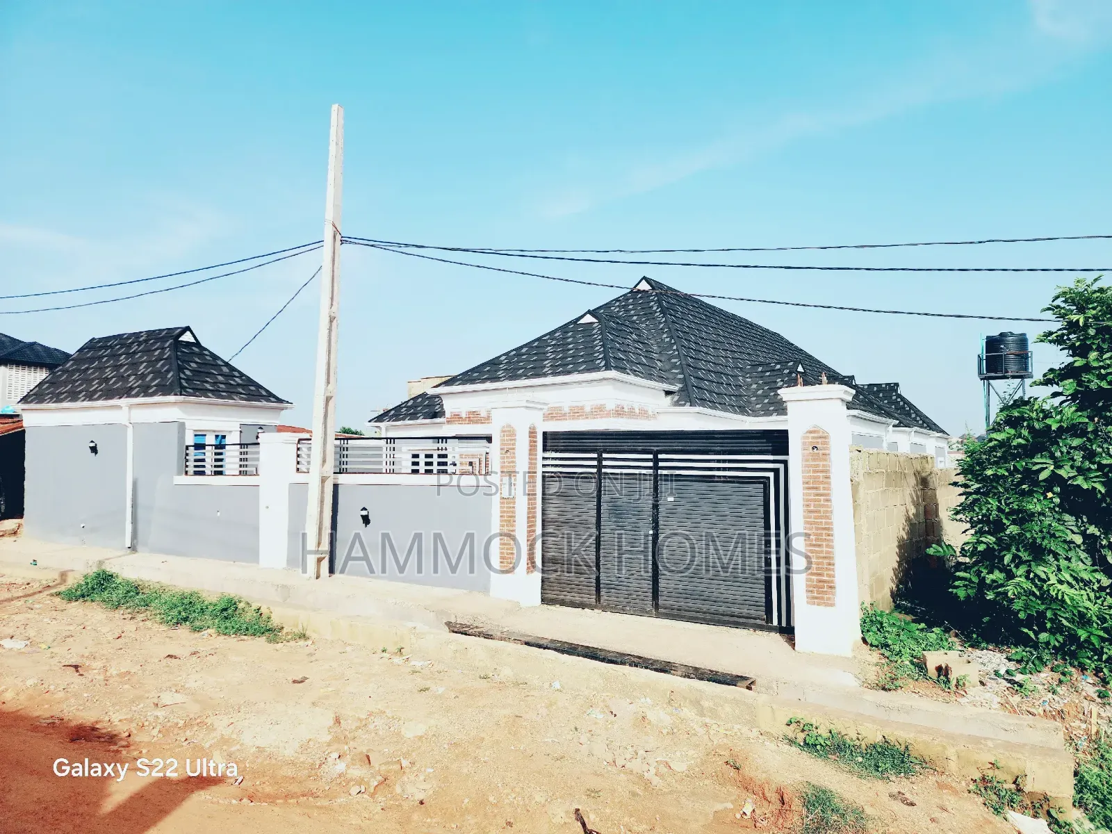 4bdrm Bungalow in Aiyegoro Estate., Akobo for sale in Akobo