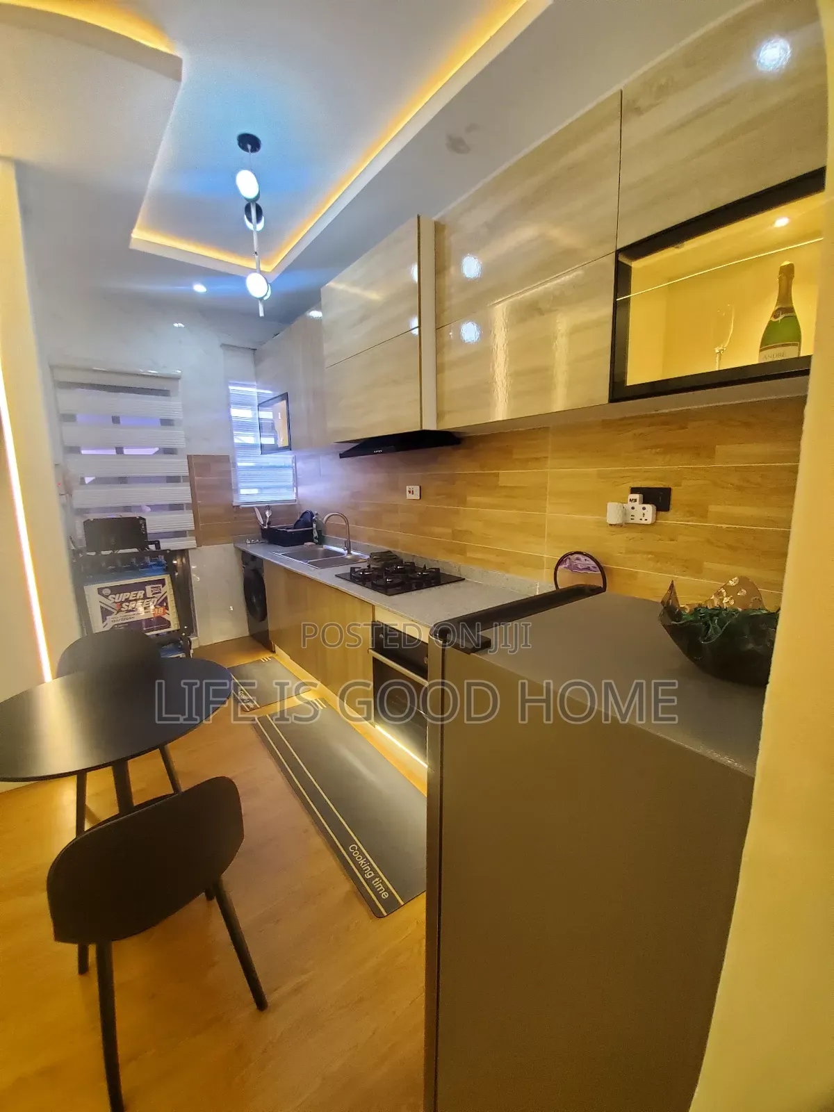1bed Flat in Lekki in Osapa london