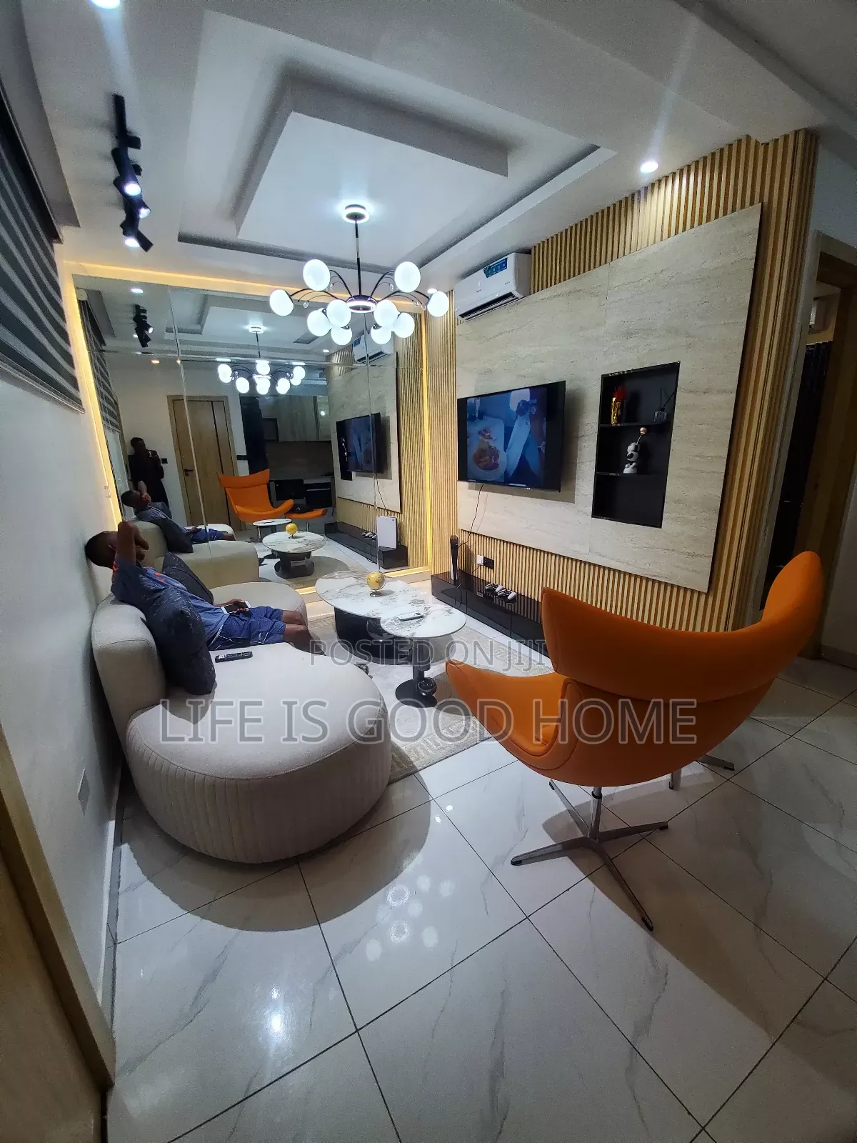 1bed Flat in Lekki in Osapa london