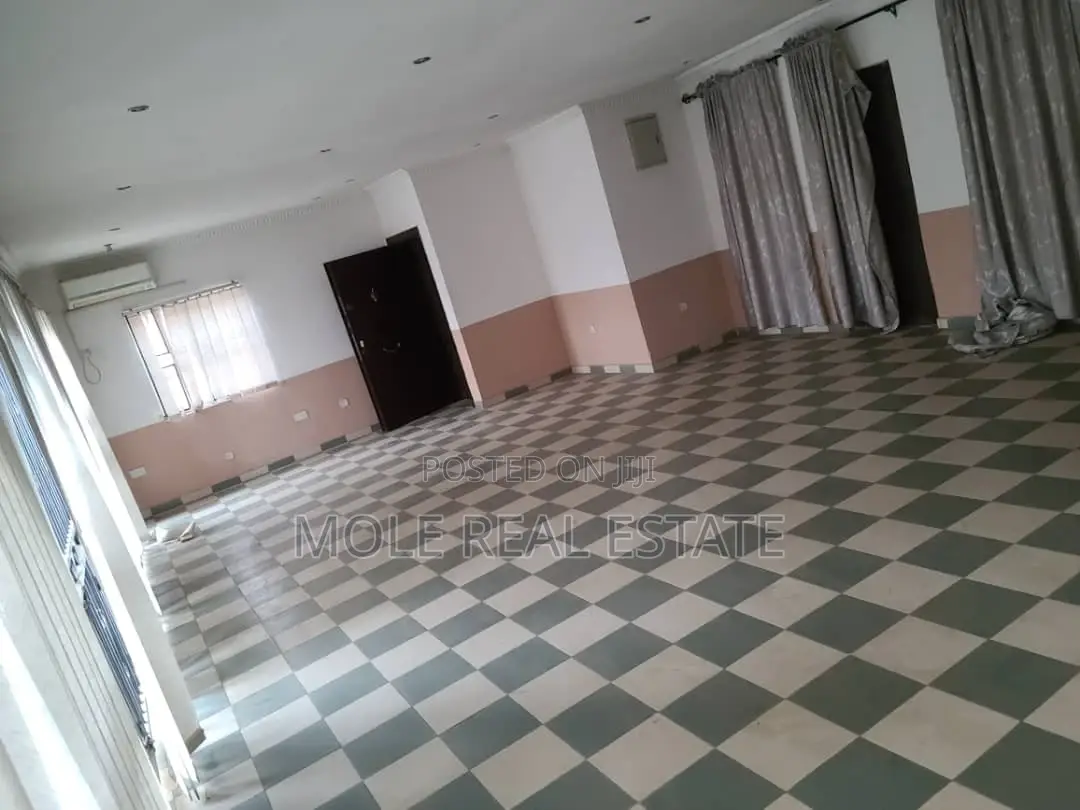 3bdrm Block of Flats in Fagbile Estate Phase, Ikotun/Igando for sale in Ikotun/Igando