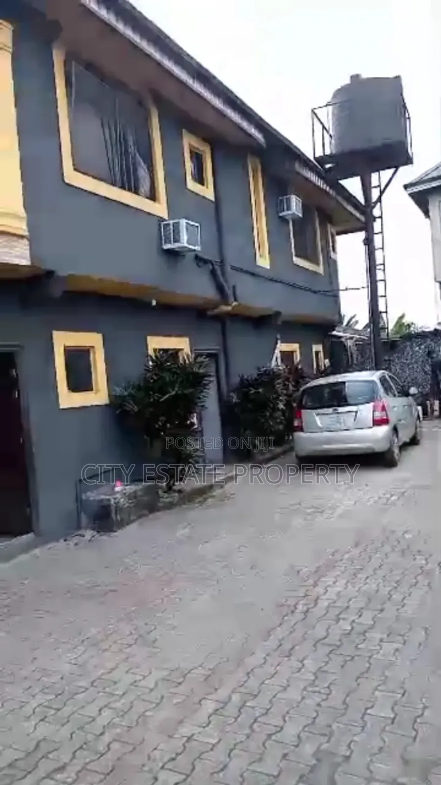 Hotel for Sale in Stadium Road Port Harcourt in Port-Harcourt