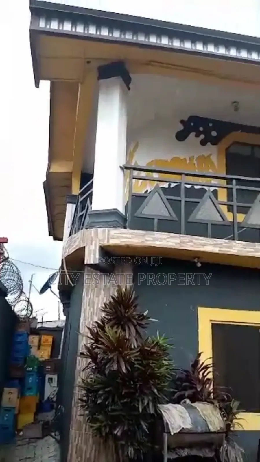 Hotel for Sale in Stadium Road Port Harcourt in Port-Harcourt