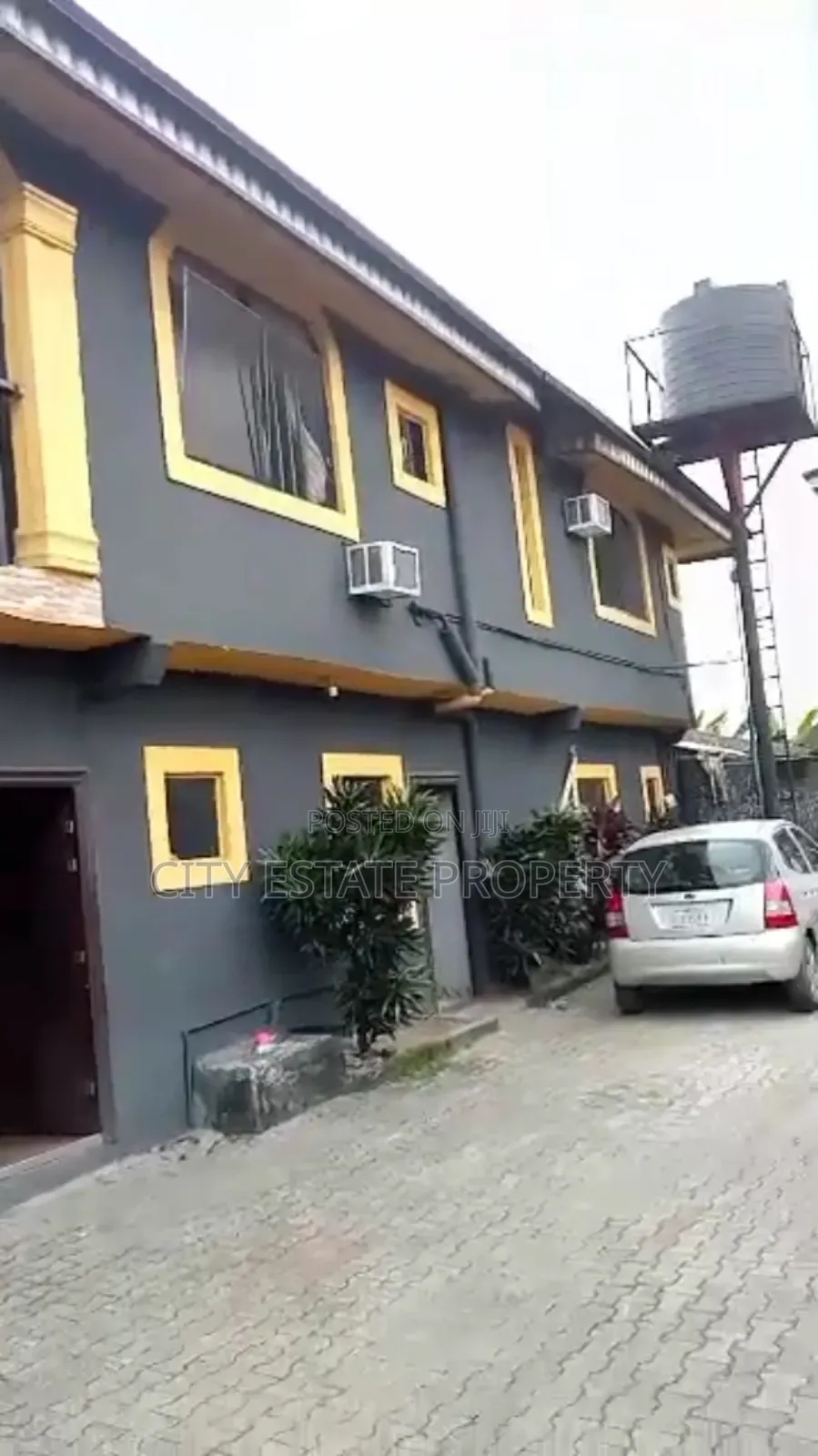 Hotel for Sale in Stadium Road Port Harcourt in Port-Harcourt