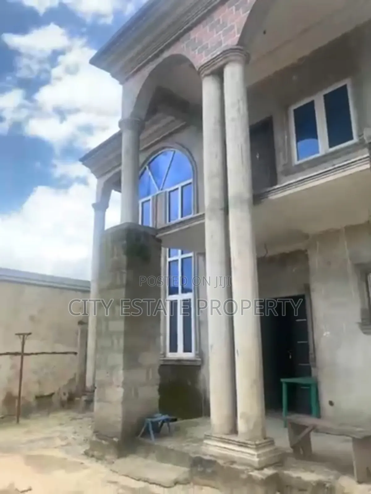 5bdrm Duplex in Off Sars Road, Port-Harcourt for sale in Port-Harcourt