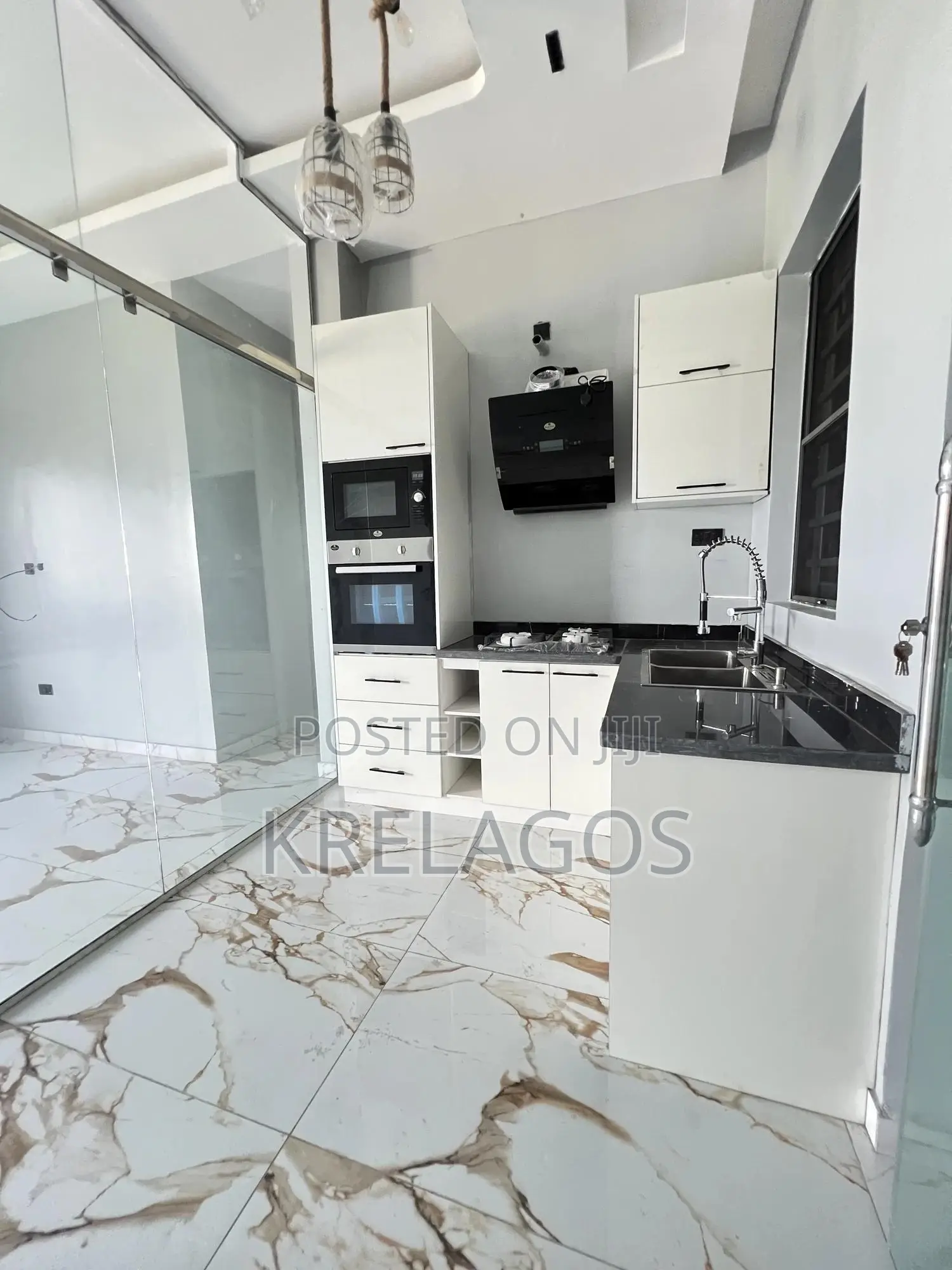 2bdrm Apartment in Lekki Phase 1 for sale in Lekki Phase 1