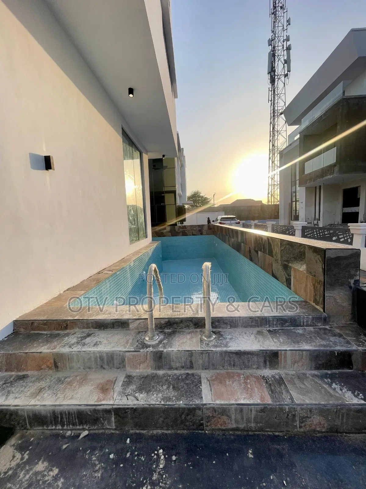 Furnished 5bdrm Mansion in 📍Osapa, Lekki for sale in Osapa london