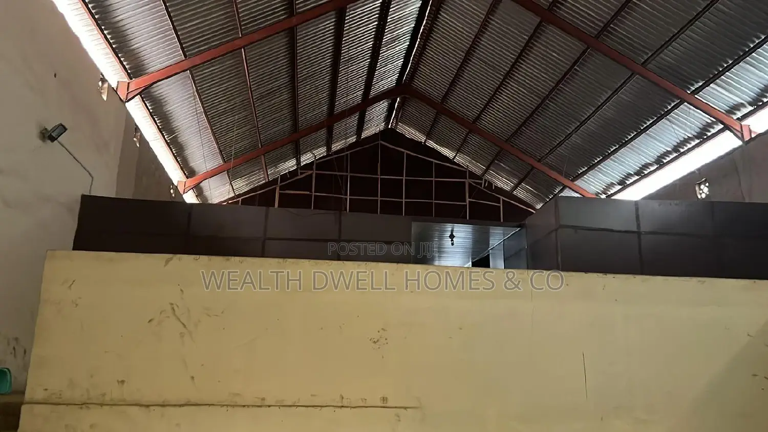 Spacious Warehouse at Oke Ijebu for Sales in Akure